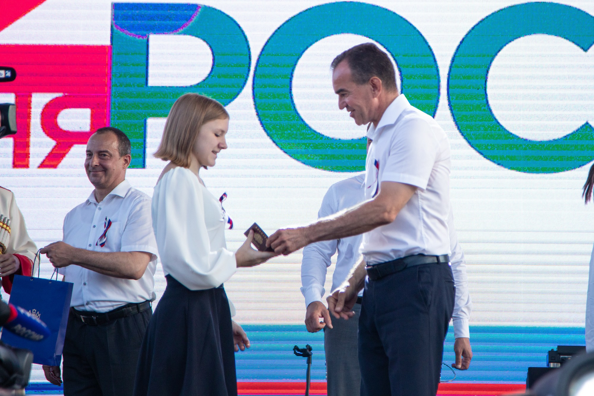 День России в Краснодаре 2022. Репортажный, промышленный и маркетплейс-фотограф Дмитрий Чернат