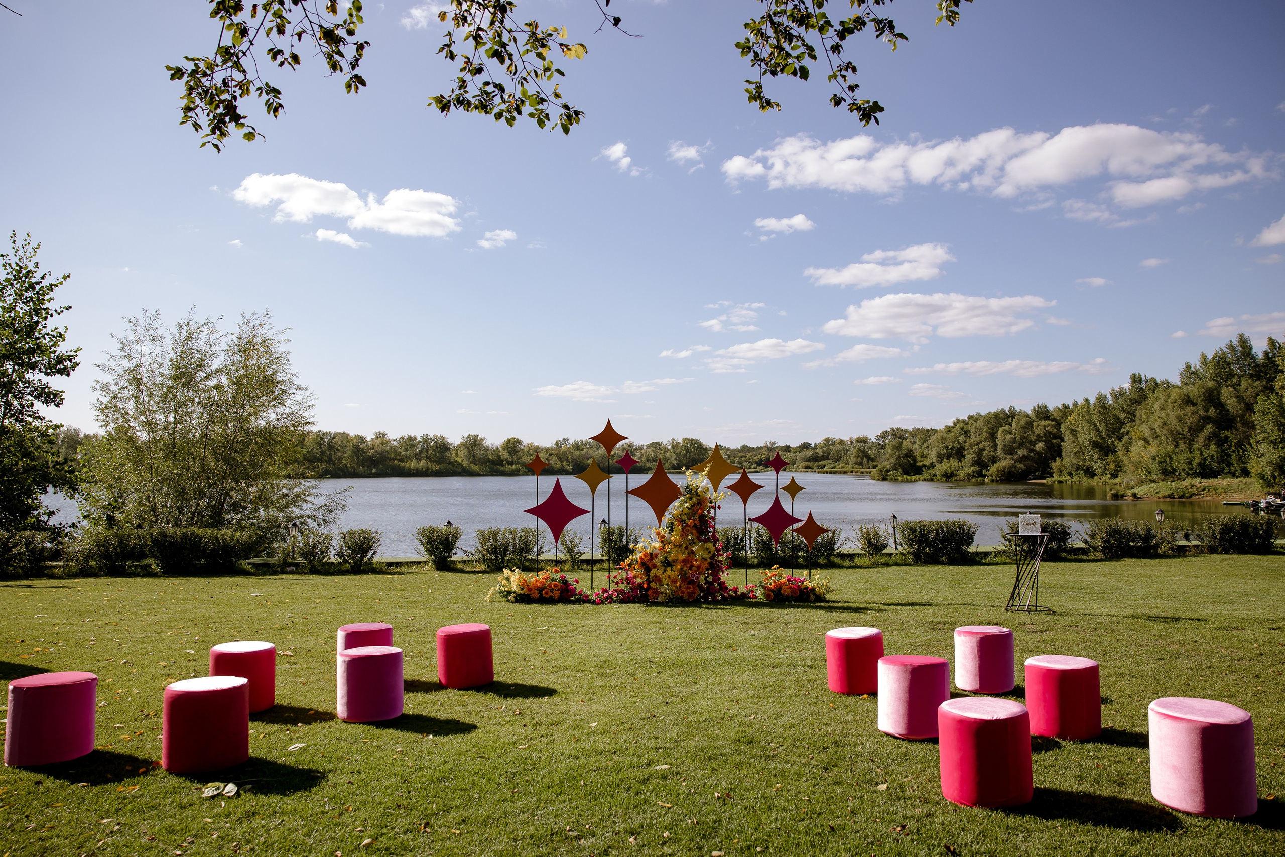 Яркая неоновая свадебная фотосессия в «Нет на карте». Свадебный и семейный фотограф в Самаре и Тольятти | Елена Топанцева