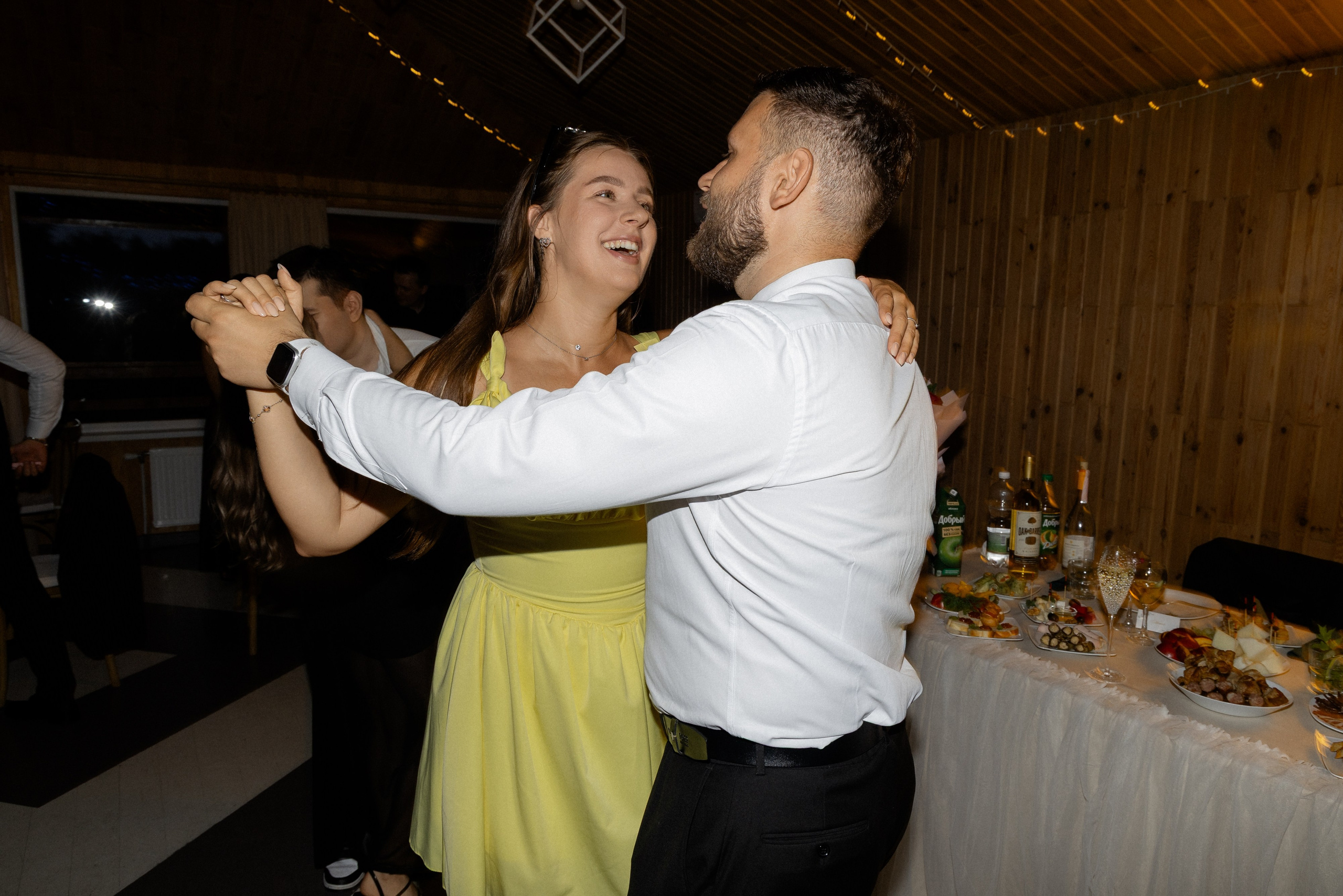 Свадебная фотосессия в агроусадьбе Лабодянка в Минске. Свадебный фотограф в Минске/Беларуси Сергей Спиридонов