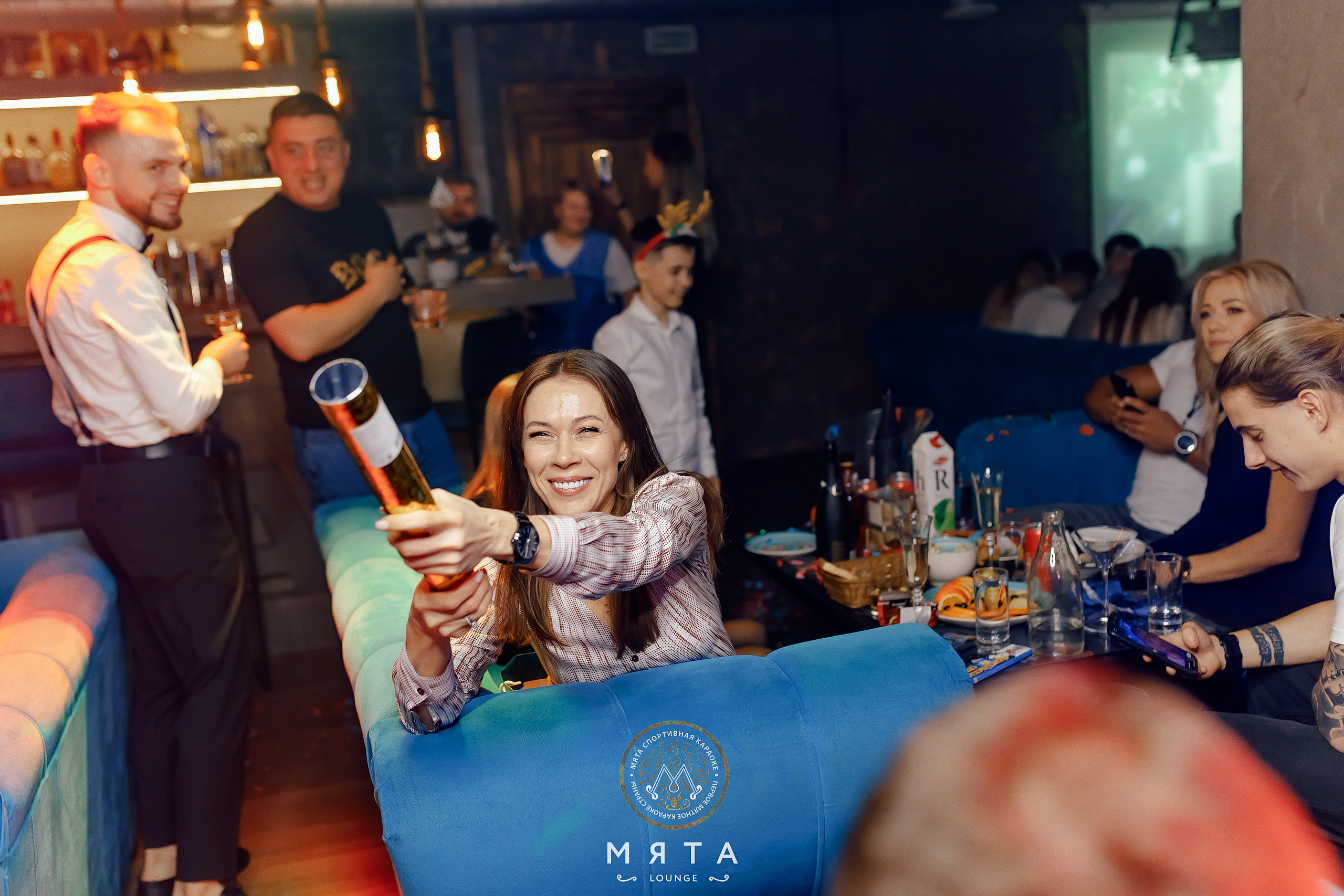 Новый год 2023 в Мяте Спортивная. Мята Спортивная — Кальянная, караоке, бар в Минске