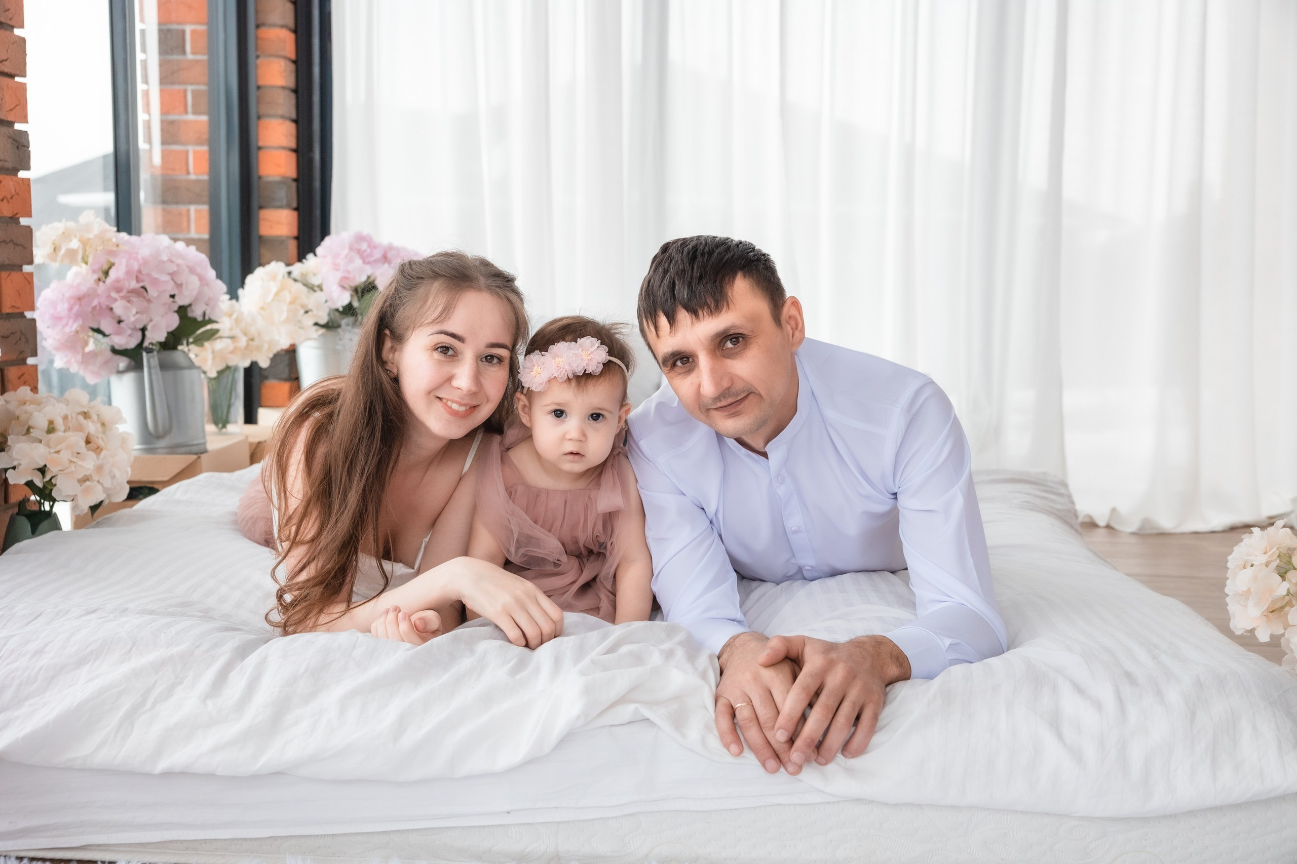 Семейные в фотостудиях. Фотограф в Старом Осколе, Губкине Надежда Приболовец