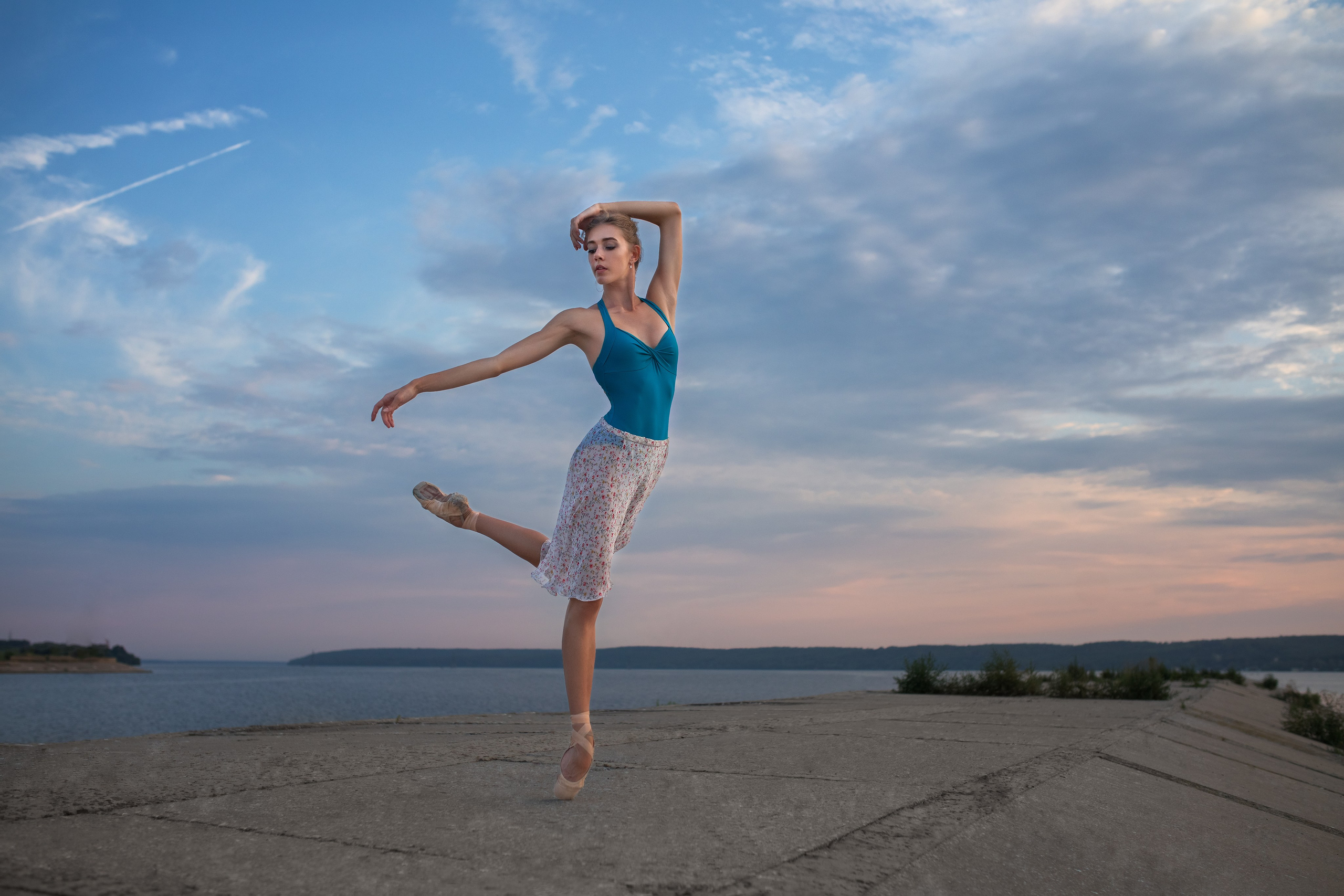 Фотосет с балериной Дианой на набережной для «себя»
