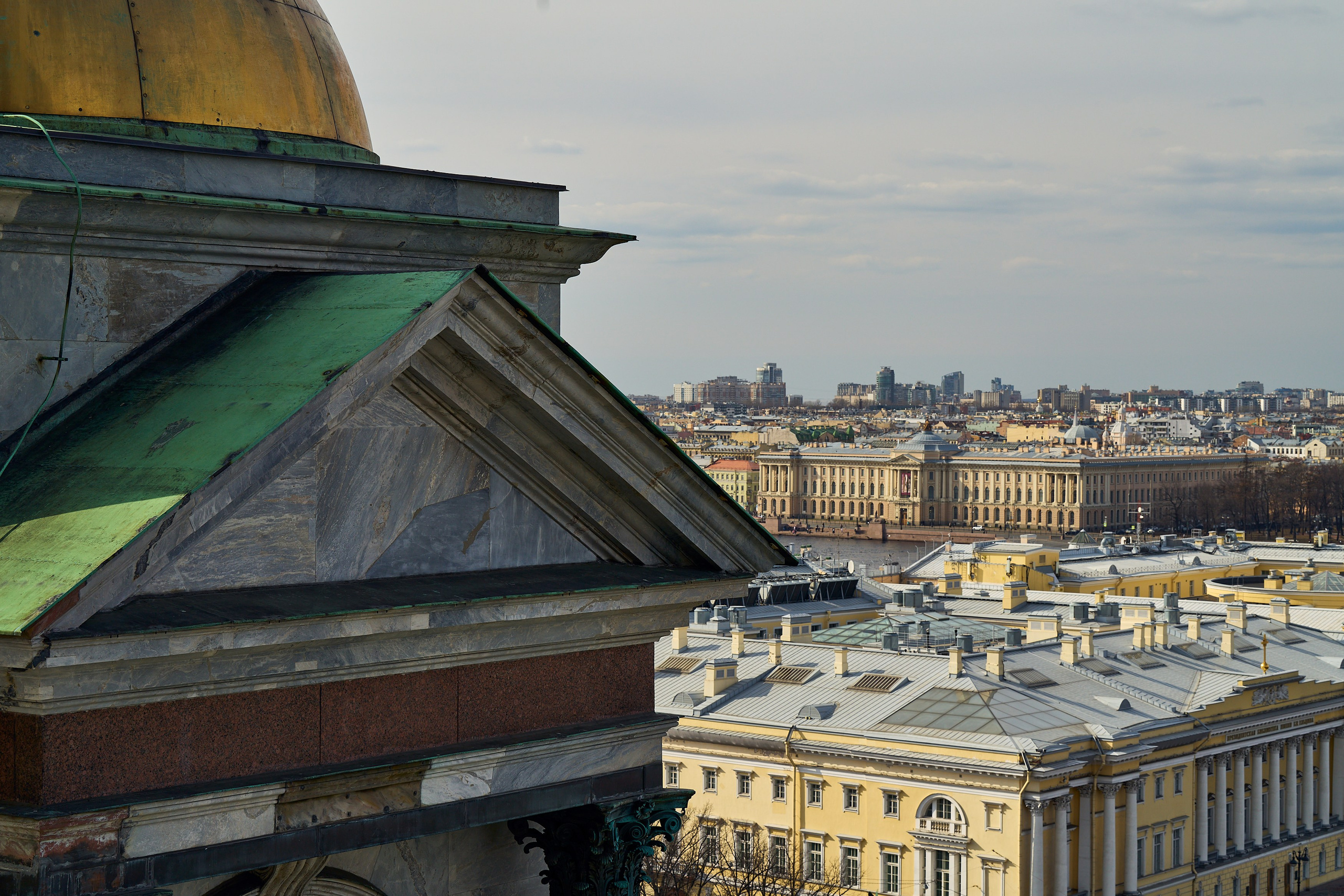 Колоннада Исаакиевского собора