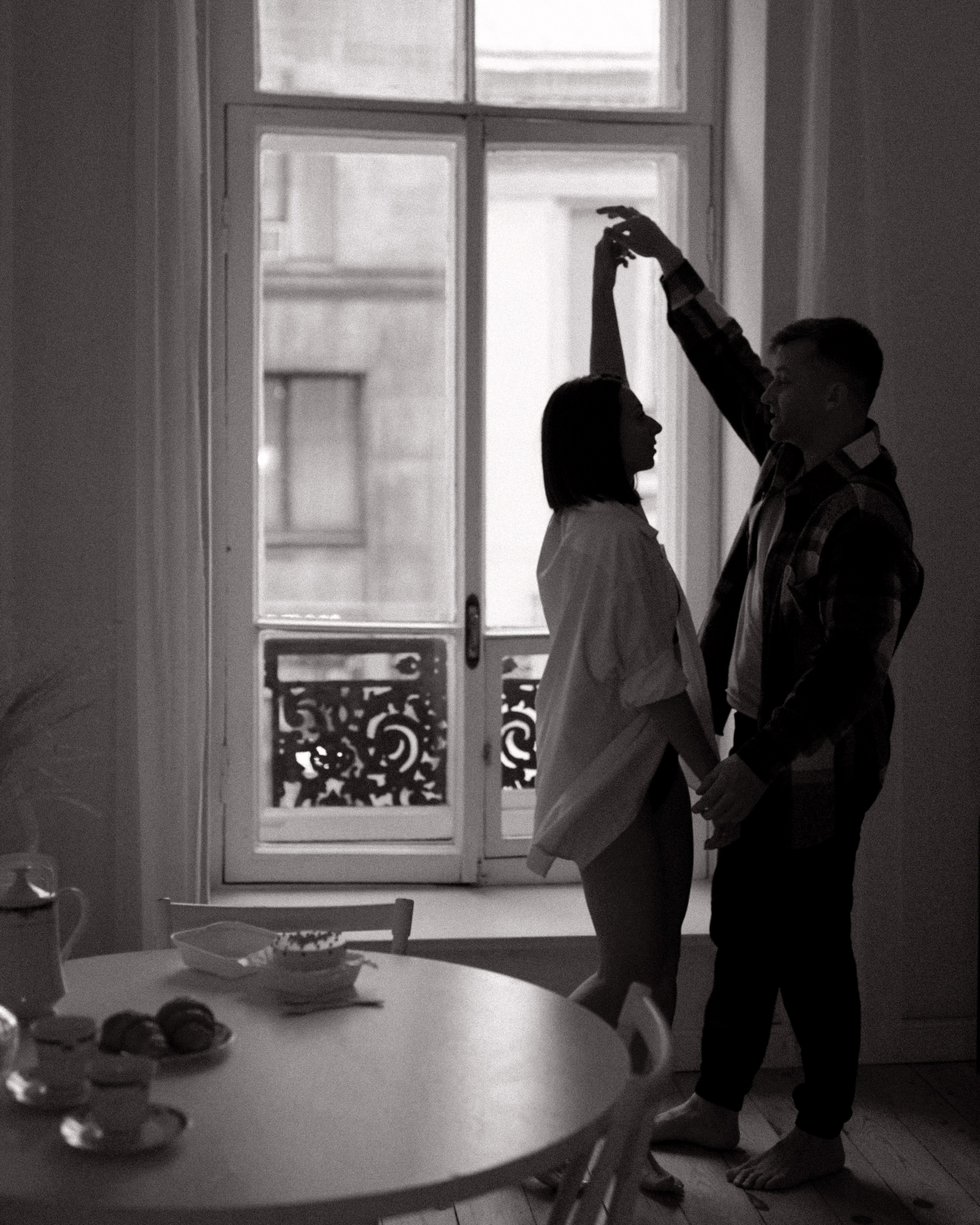 Мы сегодня дома