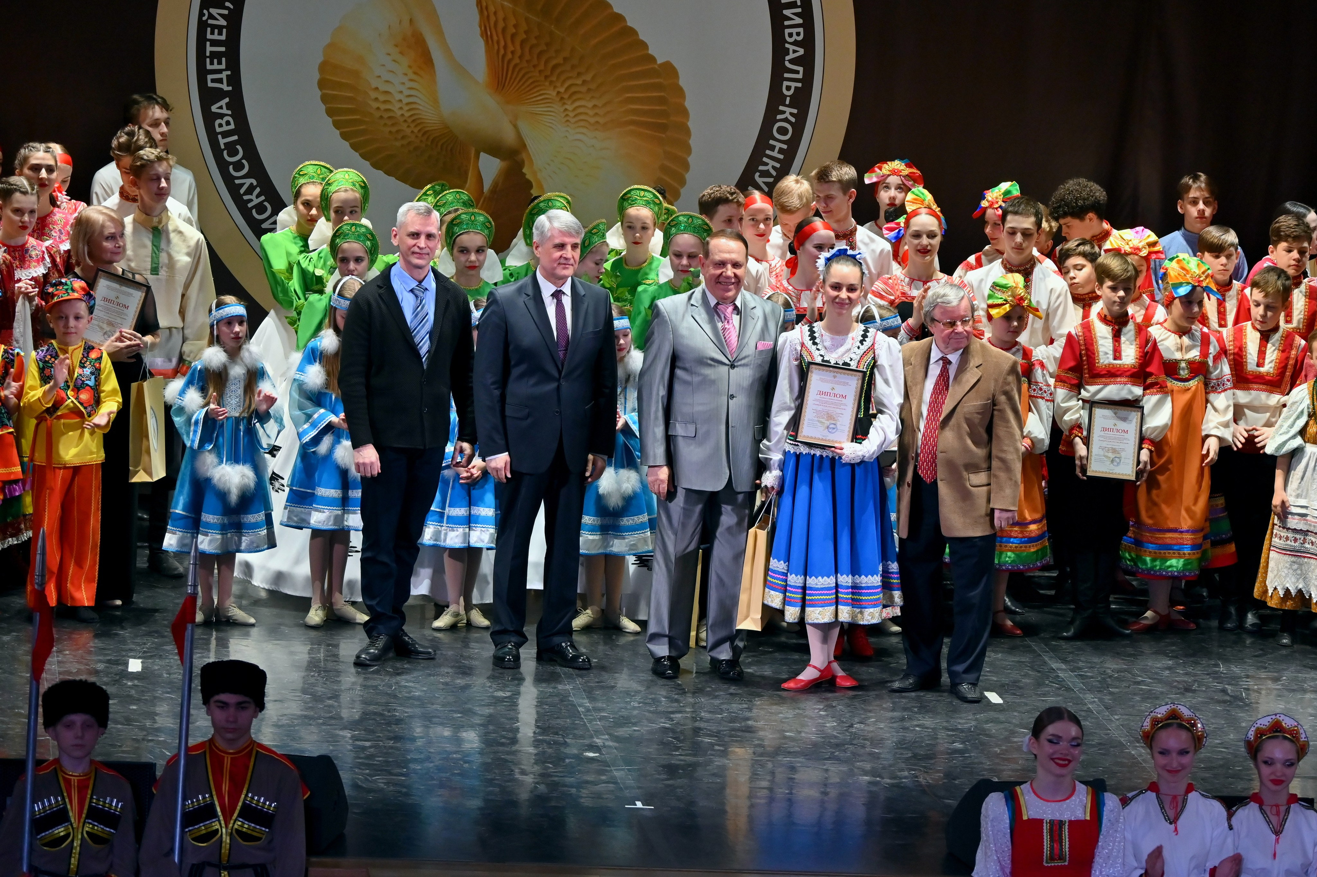 Гала-концерт. Танцуй и пой, Россия Молодая! 22.04.2024. Профессиональный фотограф в Москве Алёна Котова