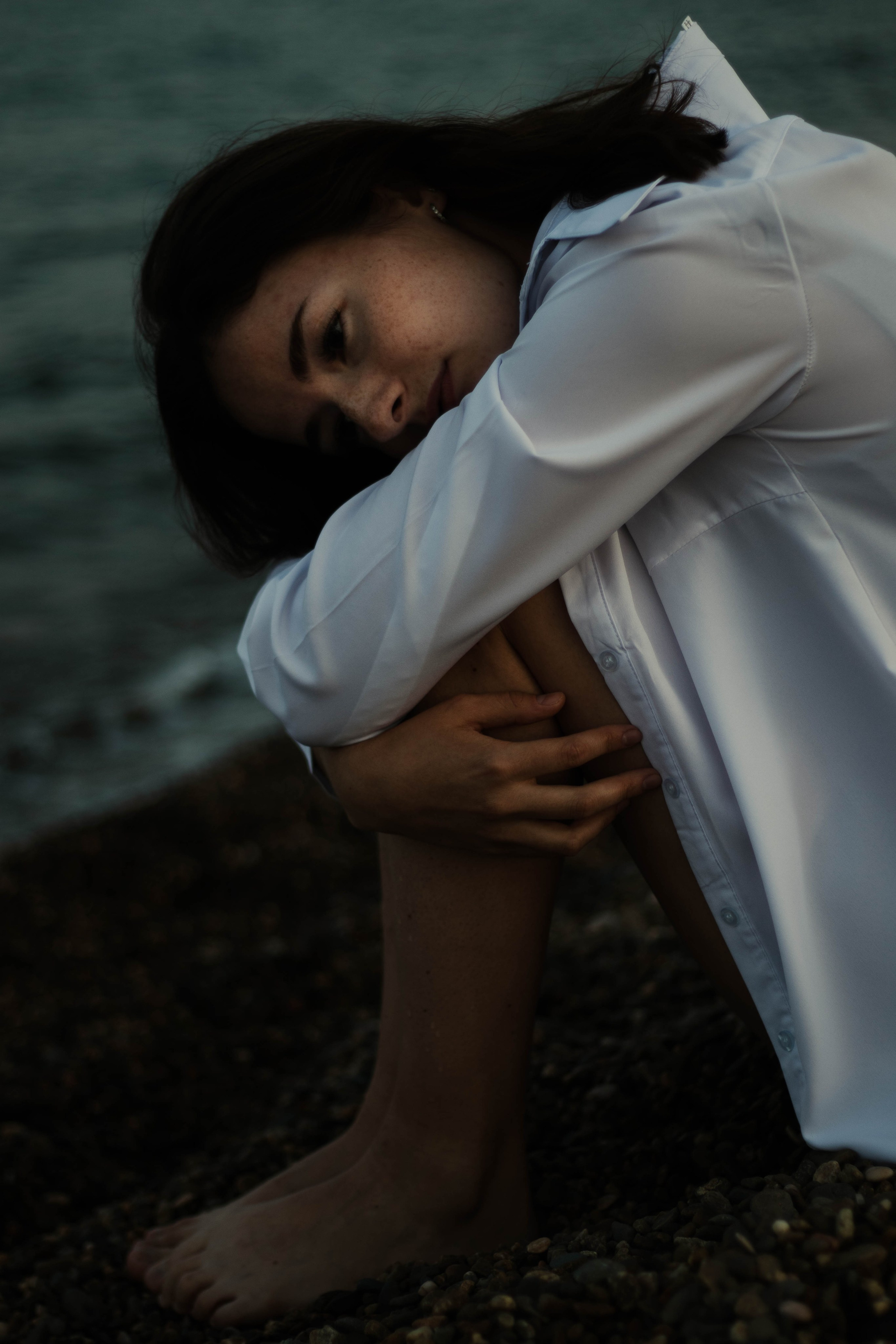 «Невесомость волн: девушка и море». Уличный фотограф Города N