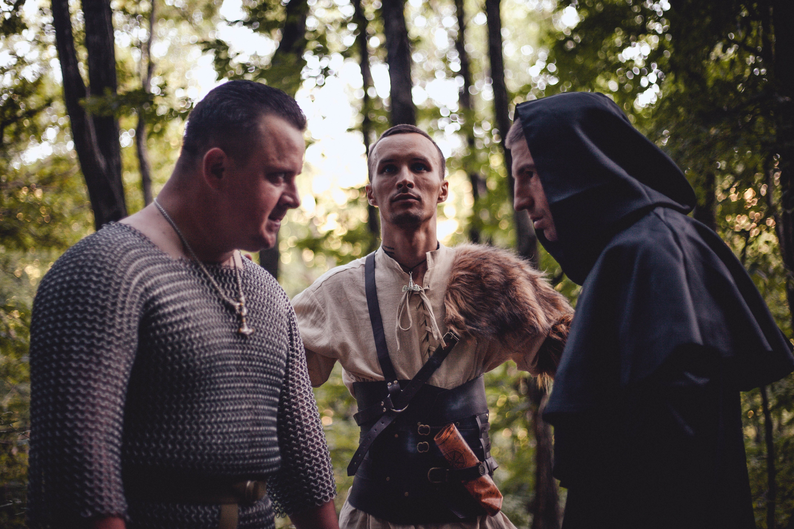 Клип. Уличный фотограф Города N