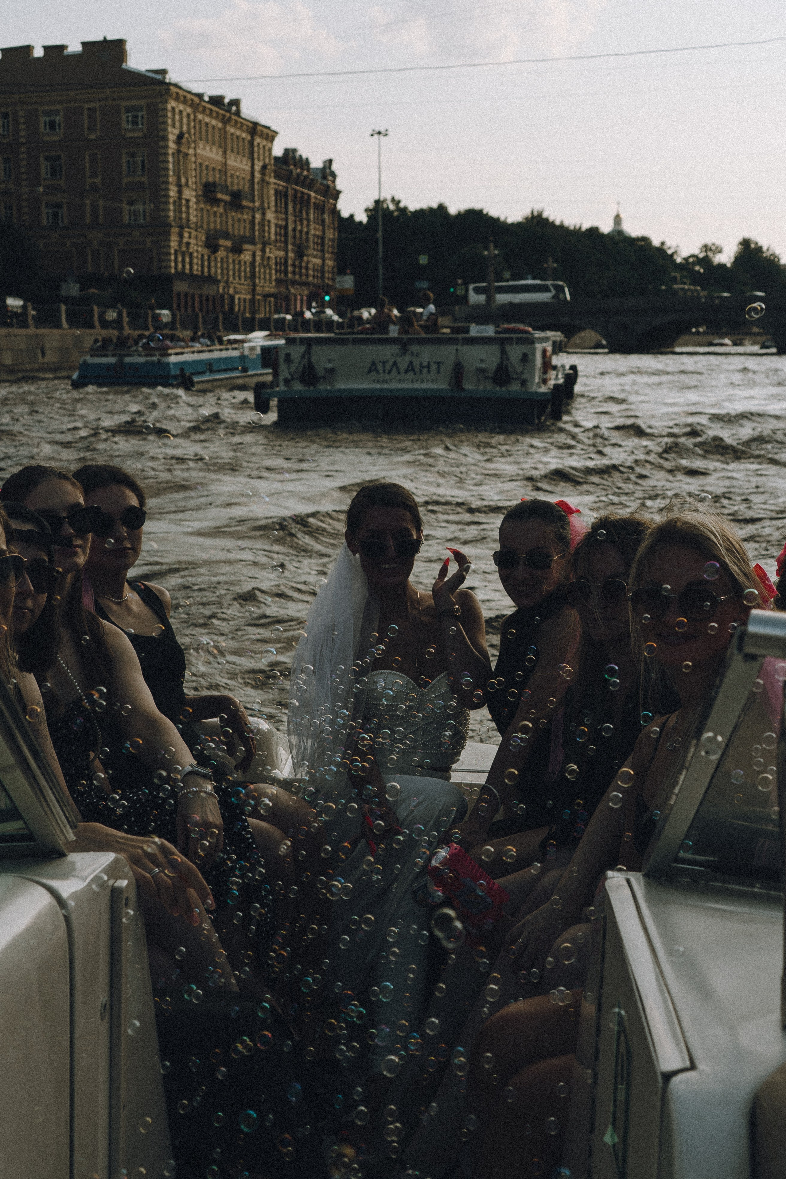 ДЕВИЧНИК НА КАТЕРЕ. Профессиональный фотограф, Санкт-Петербург — Виктория Богомолова