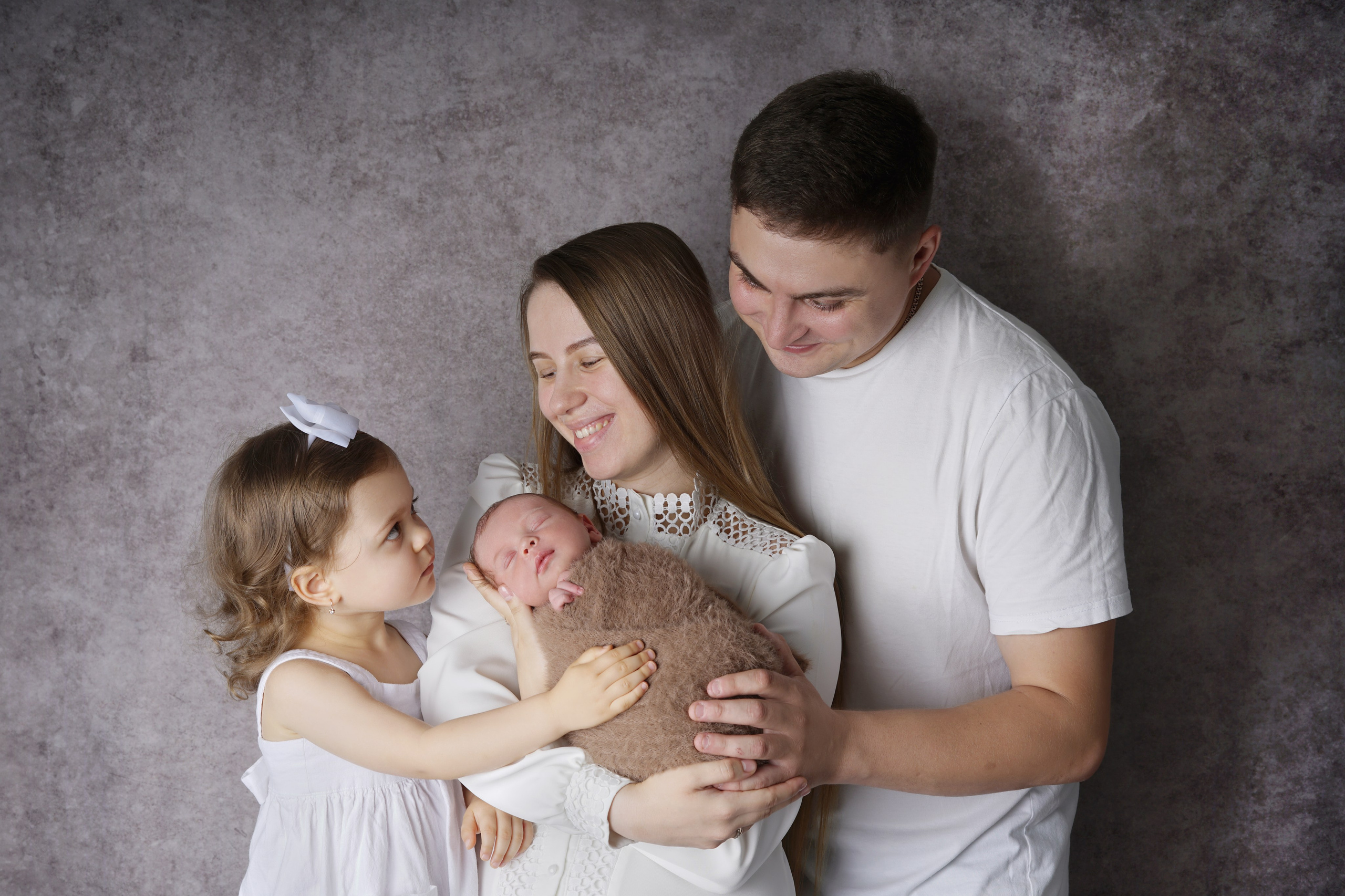 Новорожденные. Фотограф новорожденных Тюмень