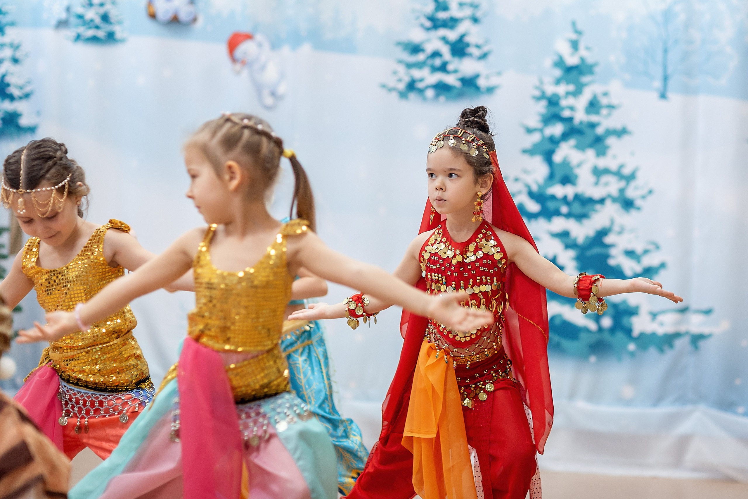 Утренник_"Веселый балаганчик» 2024. Семейный фотограф в Санкт-Петербурге