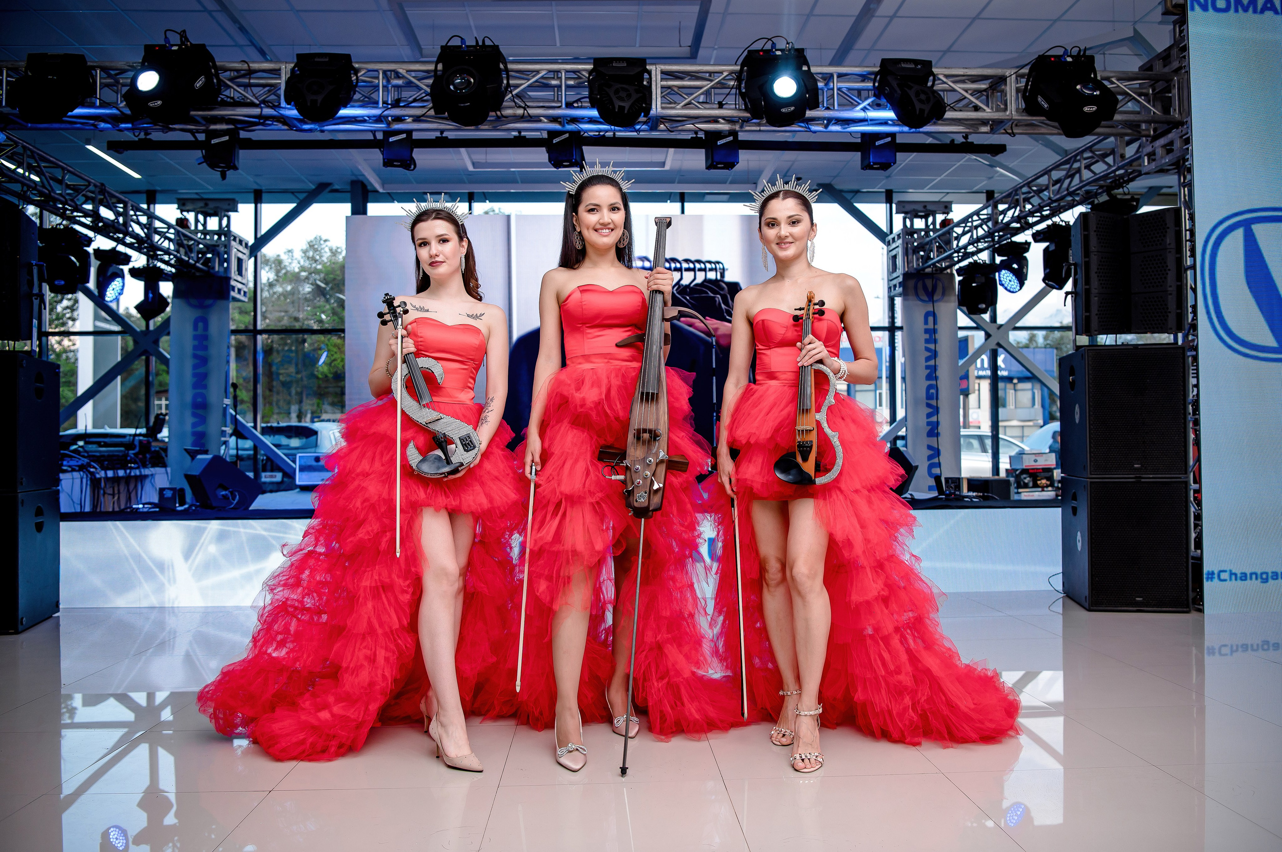 Презентации. Открытия. Елена Северина фотограф, Алматы: репортаж (спорт, концерты, конференции), предметная и фуд-съёмка, портреты, каталоги, фэшн, ретушь