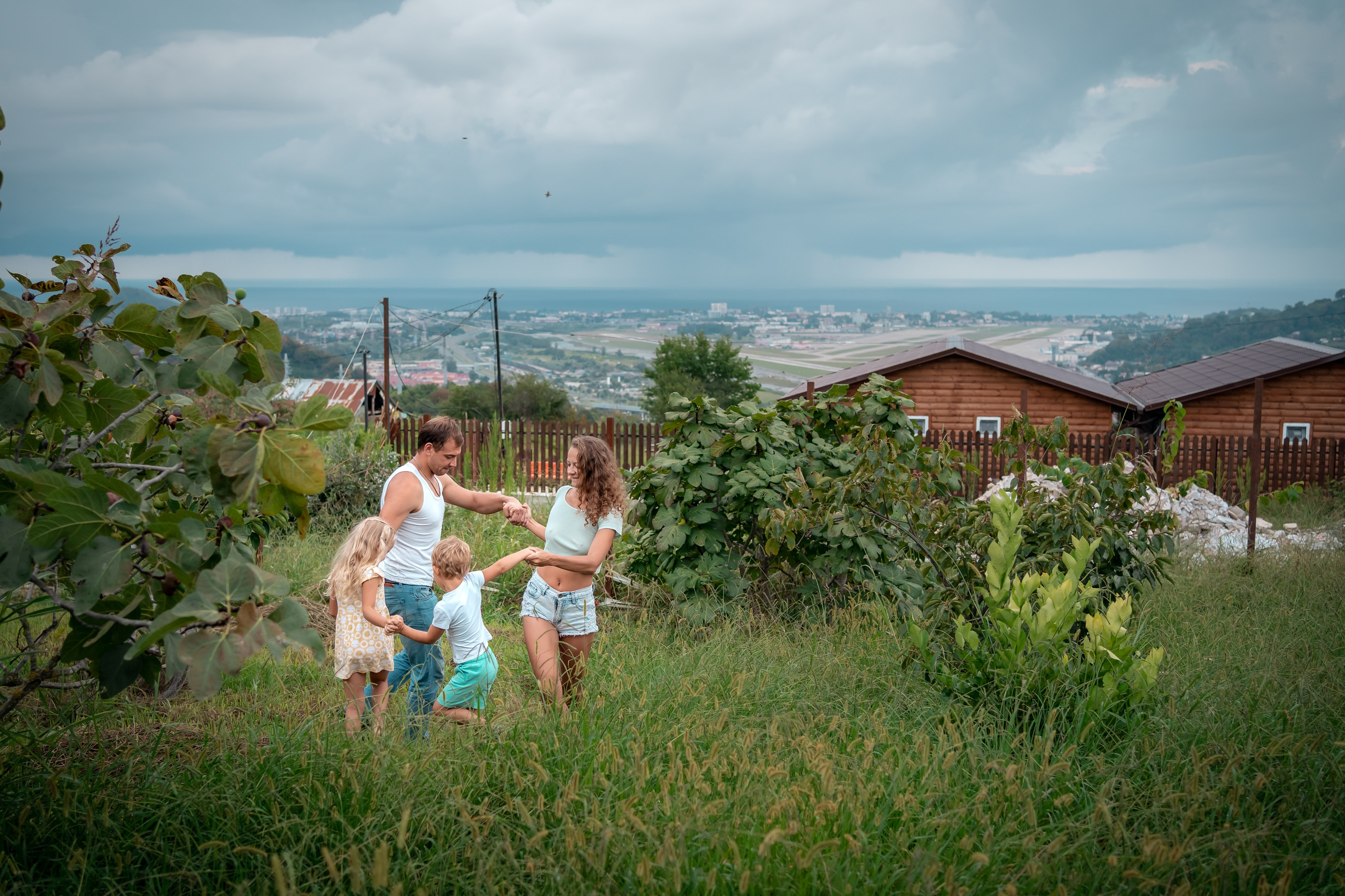 День с семьей, Сочи. Семейный фотограф Варвара Сорока в городе Москве