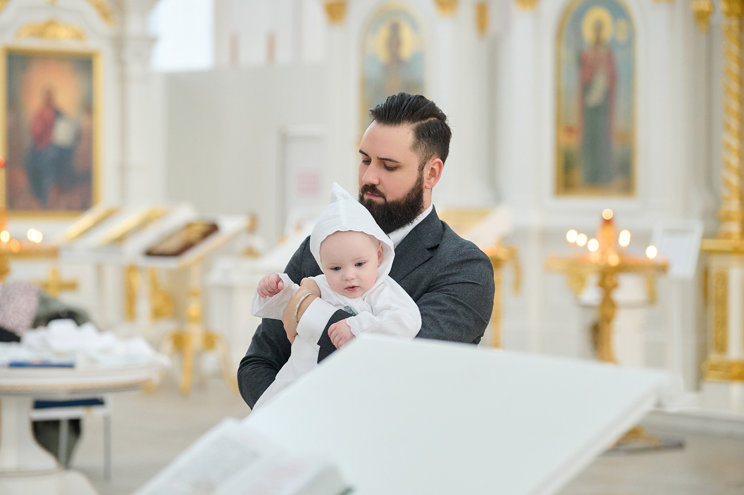 Фотограф на таинство крещения в Смольном соборе Санкт-Петербурга