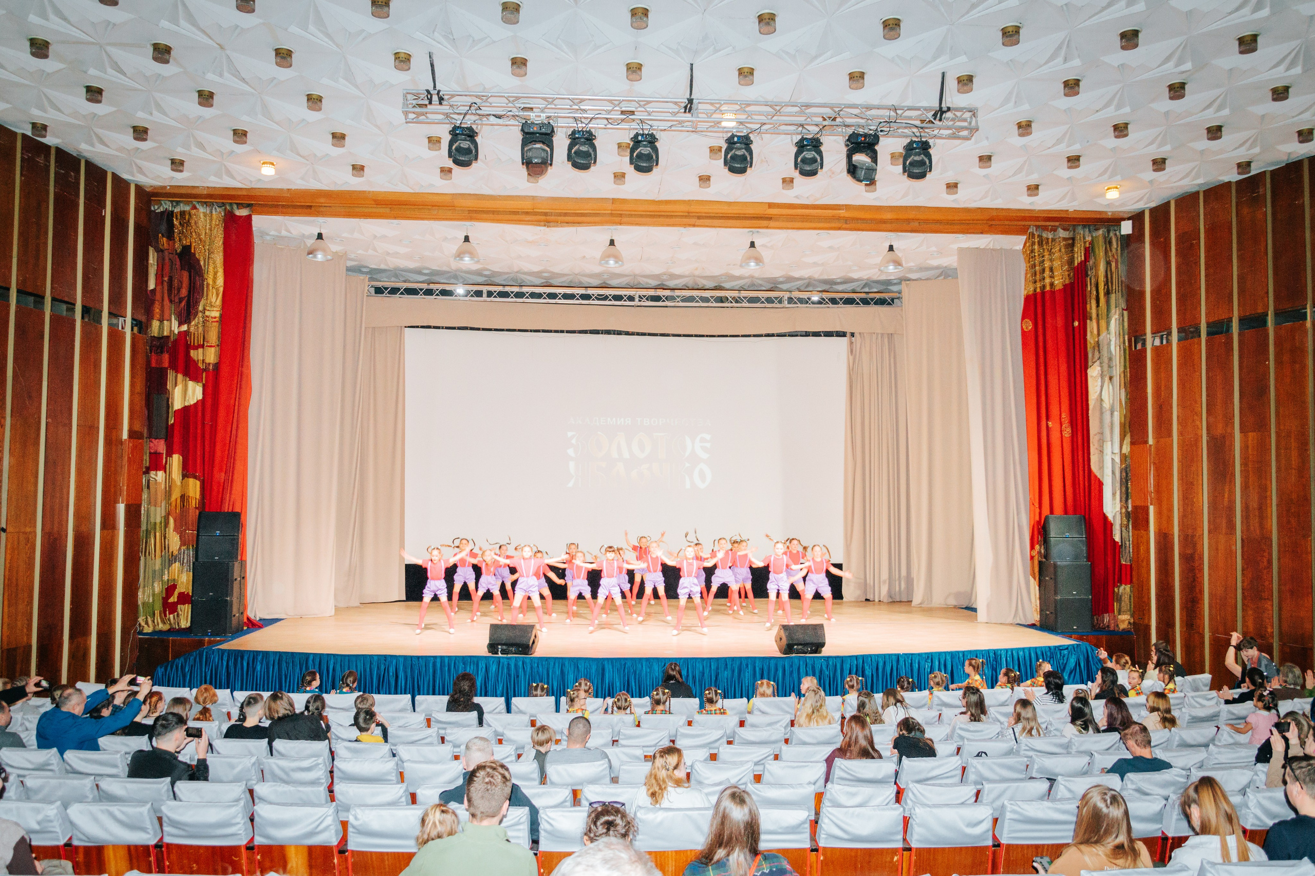 16 марта, г. Суздаль. Золотое яблочко