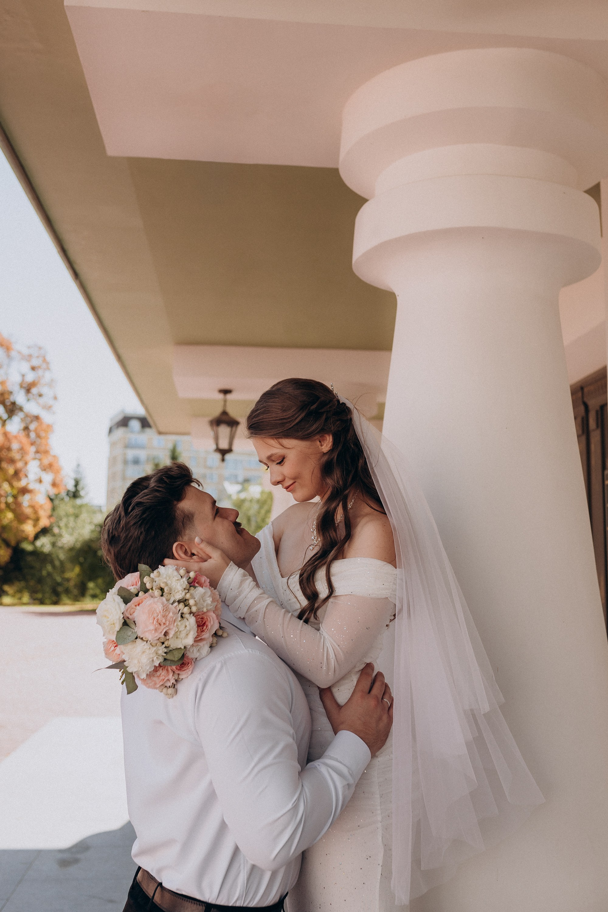 День был ясным, а чувства — истинными. Свадебный фотограф Илья Бринк