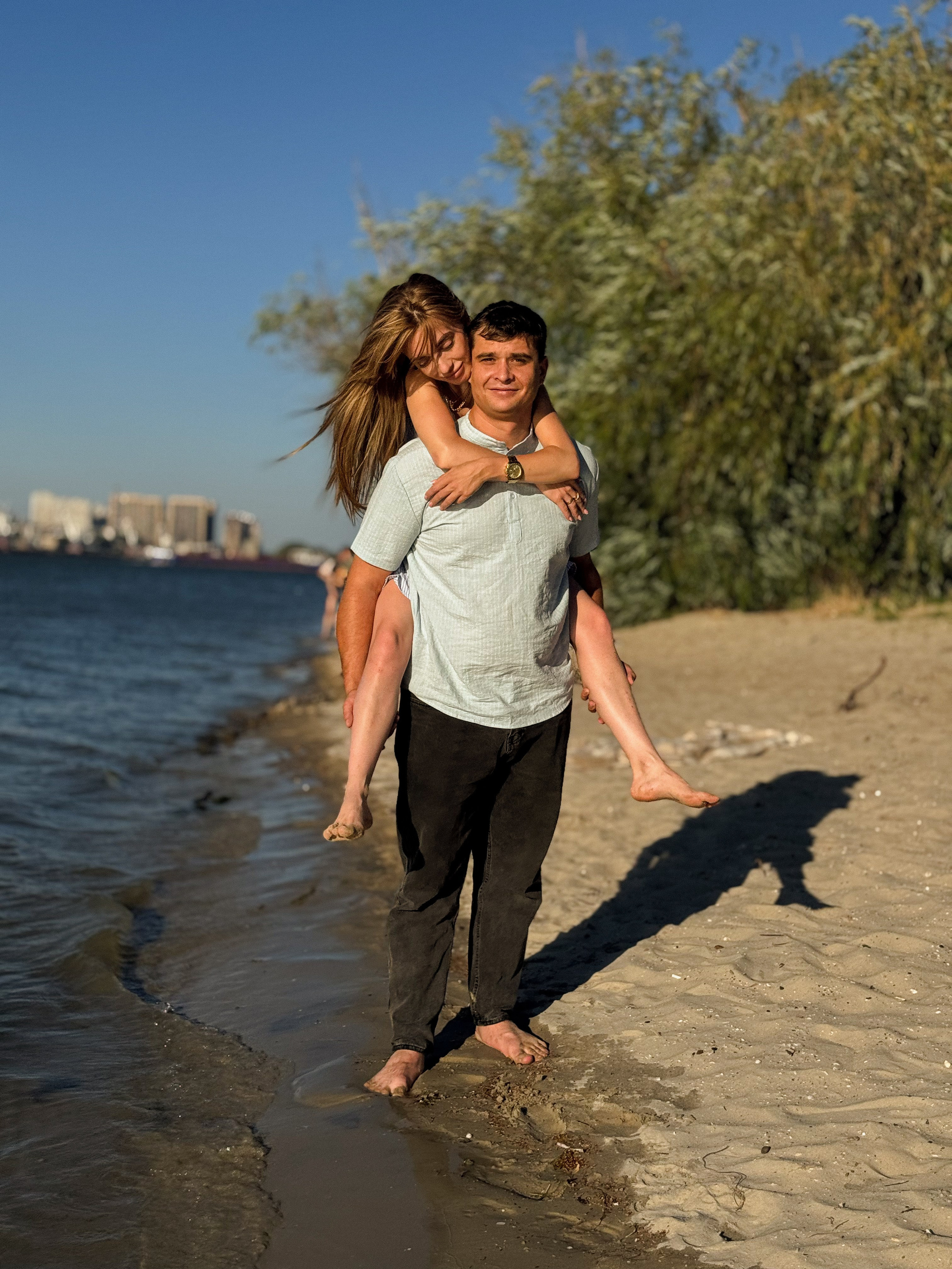 LOVE STORY. Мобильный фотограф рилсмейкер в Ростове-на-Дону Пипаш Екатерина