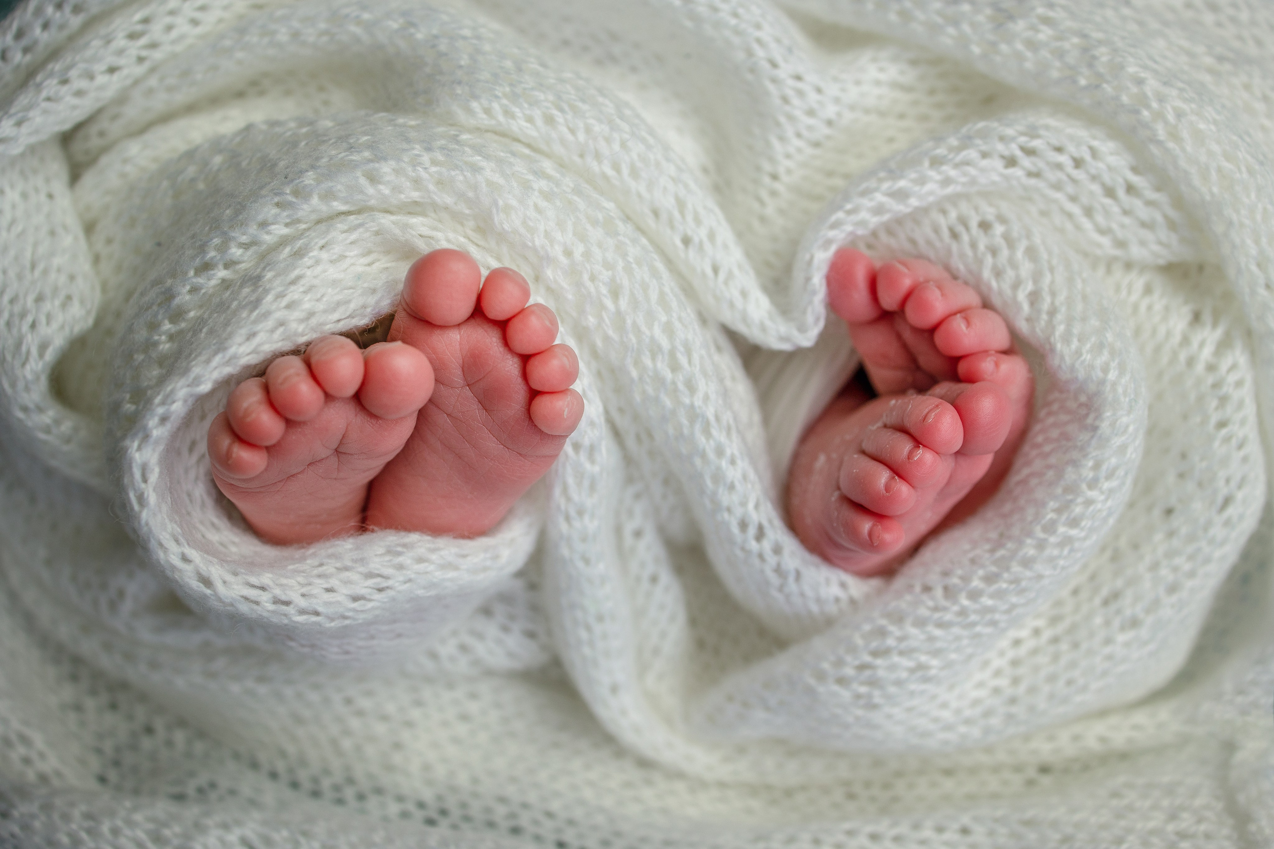 Нежная и милая фотосессия первых дней жизни Вашего ребенка в Минске. Фотограф новорождённых Минск — стоимость newborn фотосессии в Минске