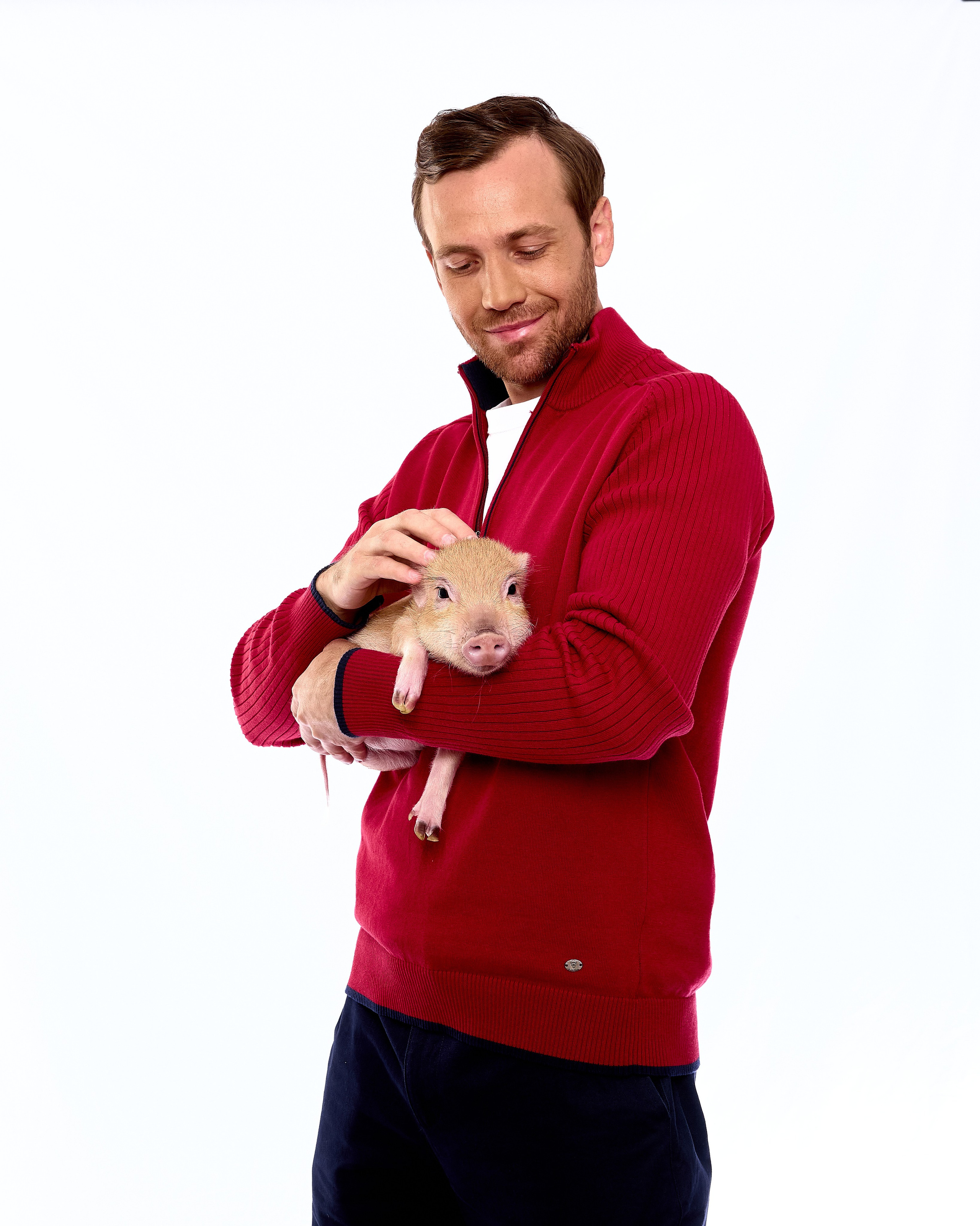 VAVADA. Святослав Лебедев | Рекламный фотограф — Коммерческая съемка, Арт-дирекшн, AI-интеграция