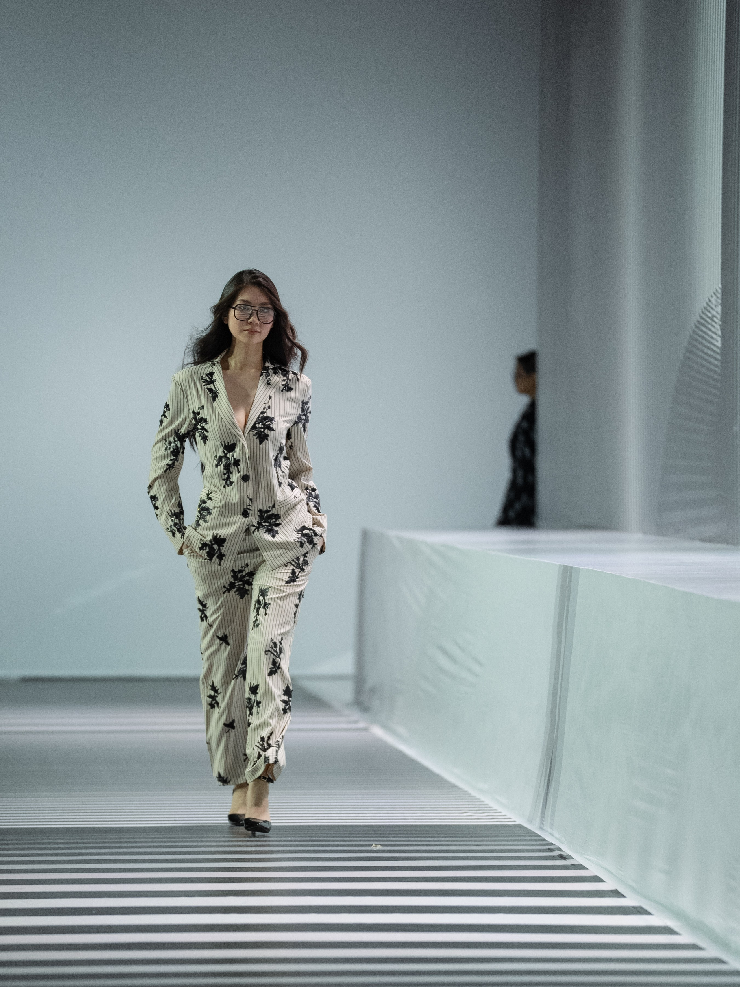 Designer LEILA KHANUM. Сайт Алматинского НЮ АРТ, будуар и фэшн фотографа Дениса Карпенко