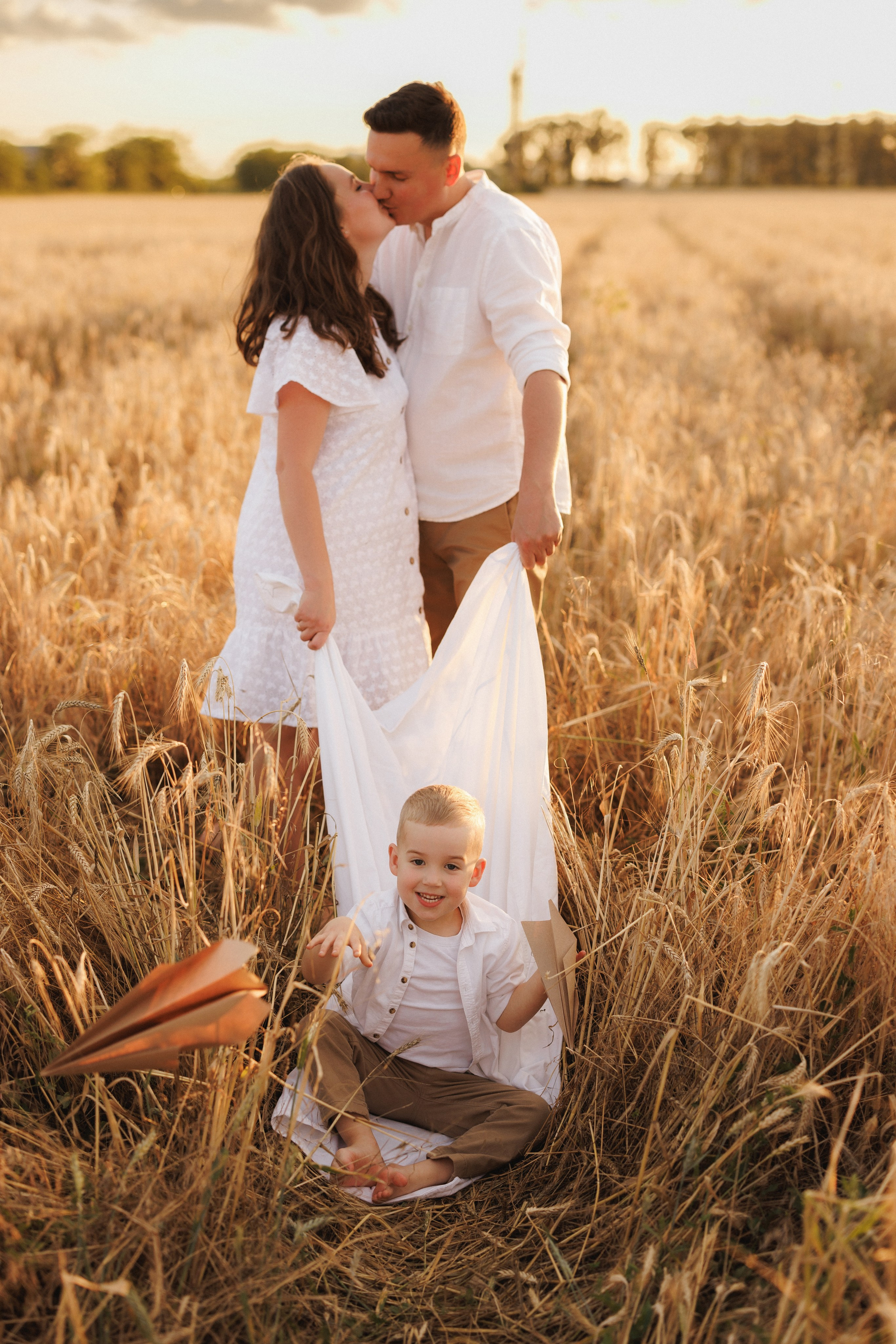 Пшеничное поле, семьи. Семейный и детский фотограф в Краснодаре Анна Трашкова