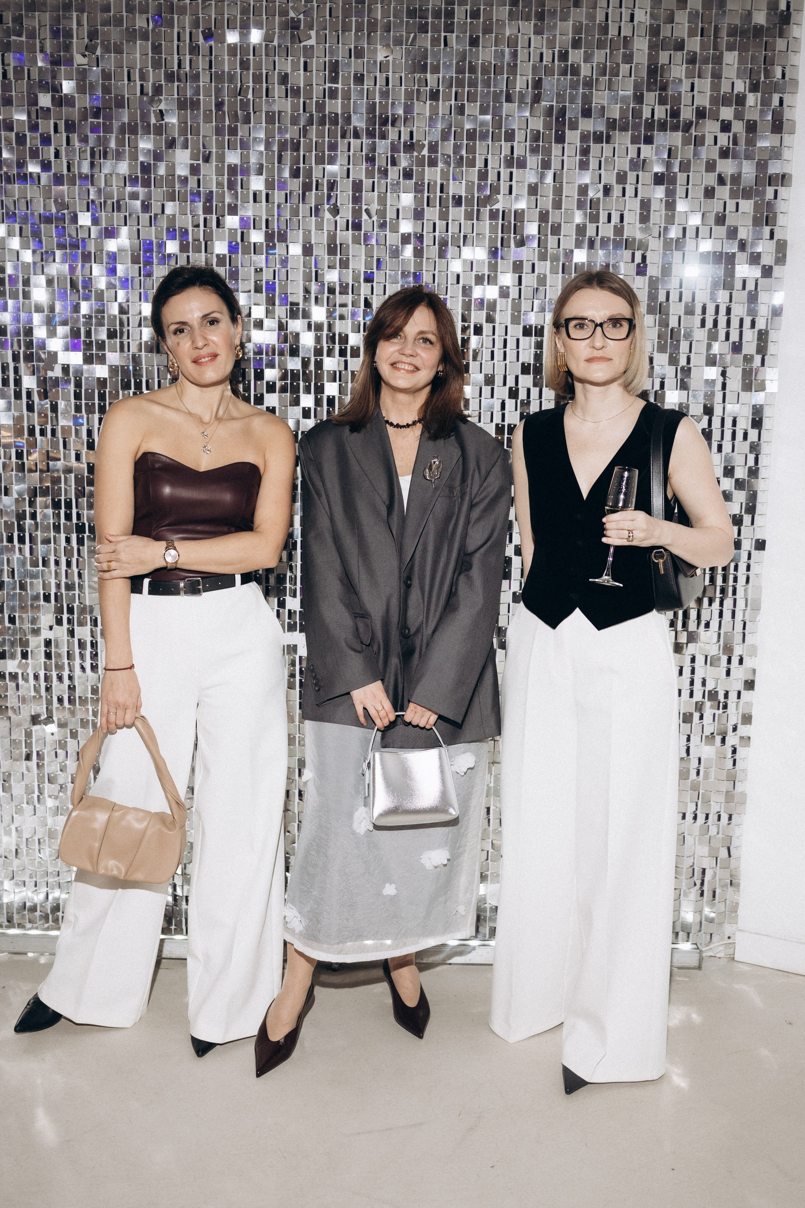 Встреча девочек из чатика. Фотограф Артем Бросов в Санкт-Петербурге и Дубае