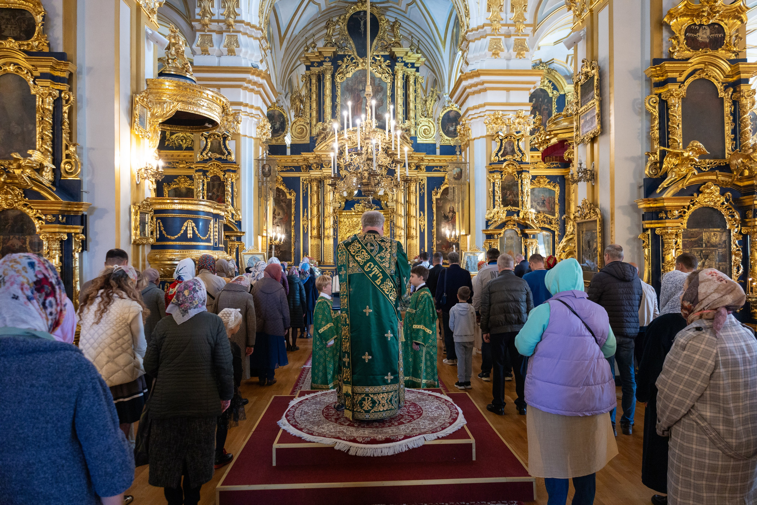 Неделя 16-я по Пятидесятнице, по Воздвижении. Глас 7-й. Попразднство Воздвижения Креста. Вмч. Никиты. НИКОЛО-БОГОЯВЛЕНСКИЙ МОРСКОЙ СОБОР