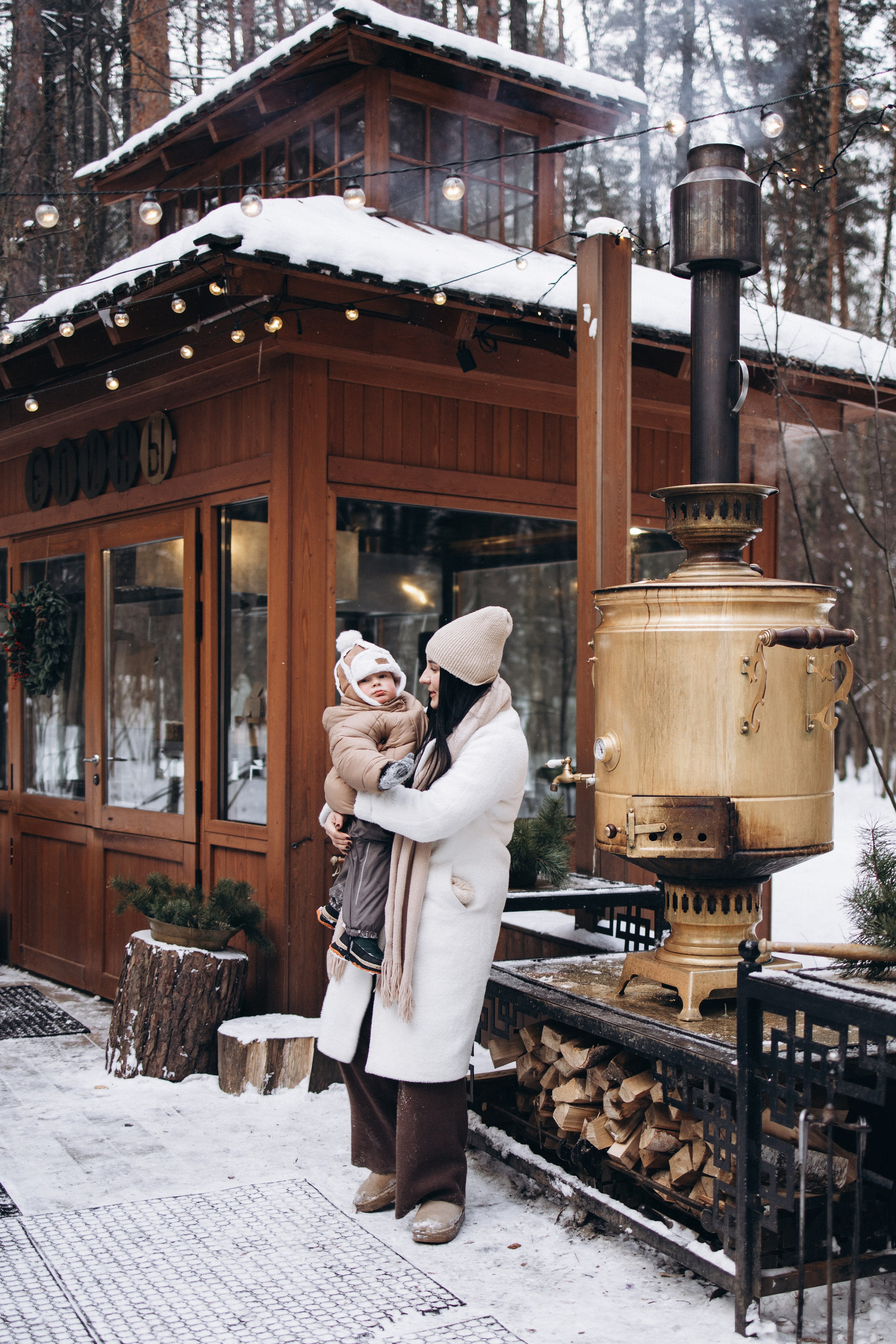 Зимняя прогулка в лесу. Настя и Мирон. Семейный и детский фотограф в Москве Маргарита Сереброва