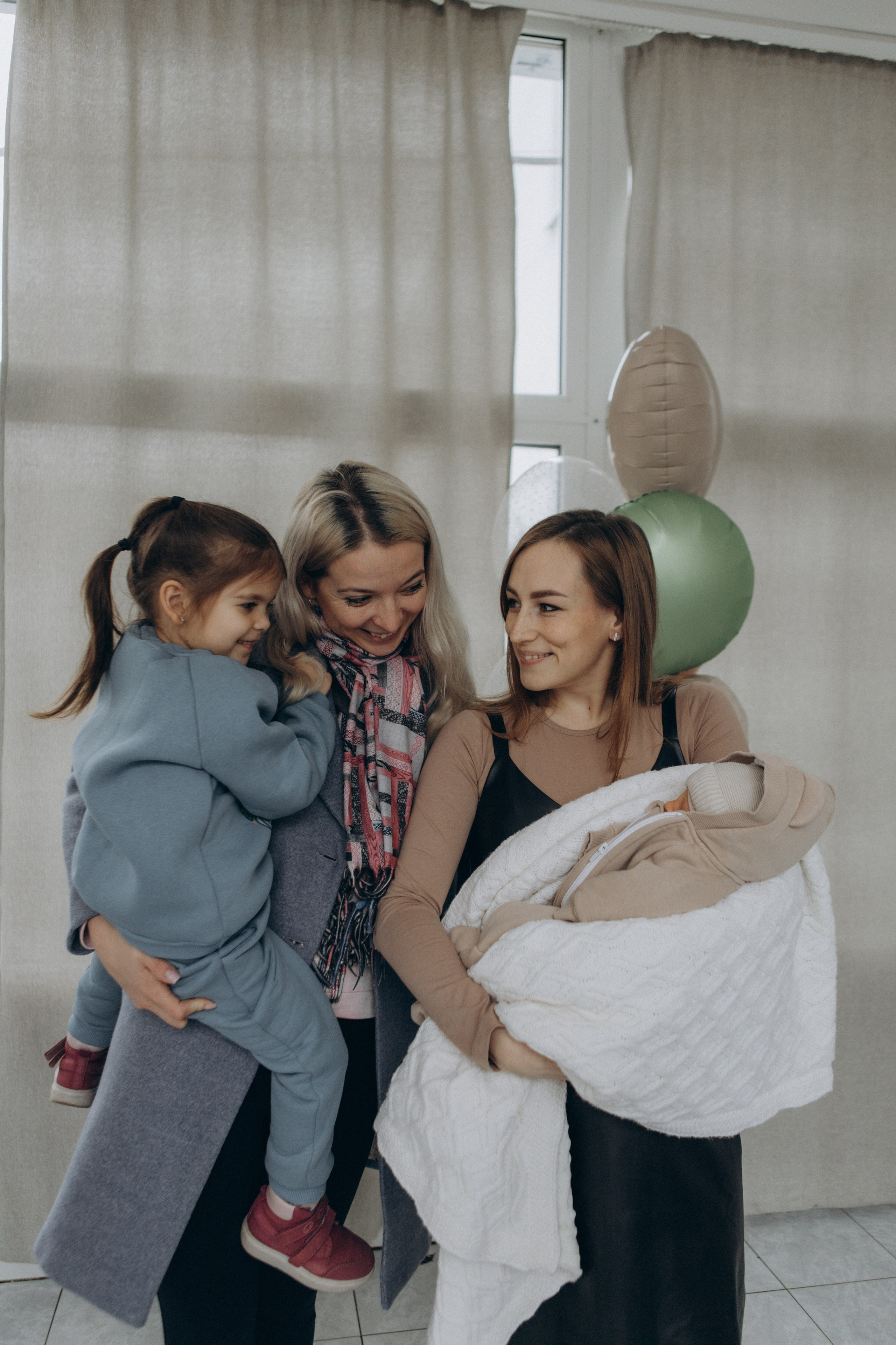 Выписка Мирославы. Семейный фотограф и фотограф на роды в Ростове-на-Дону Мухина Виктория