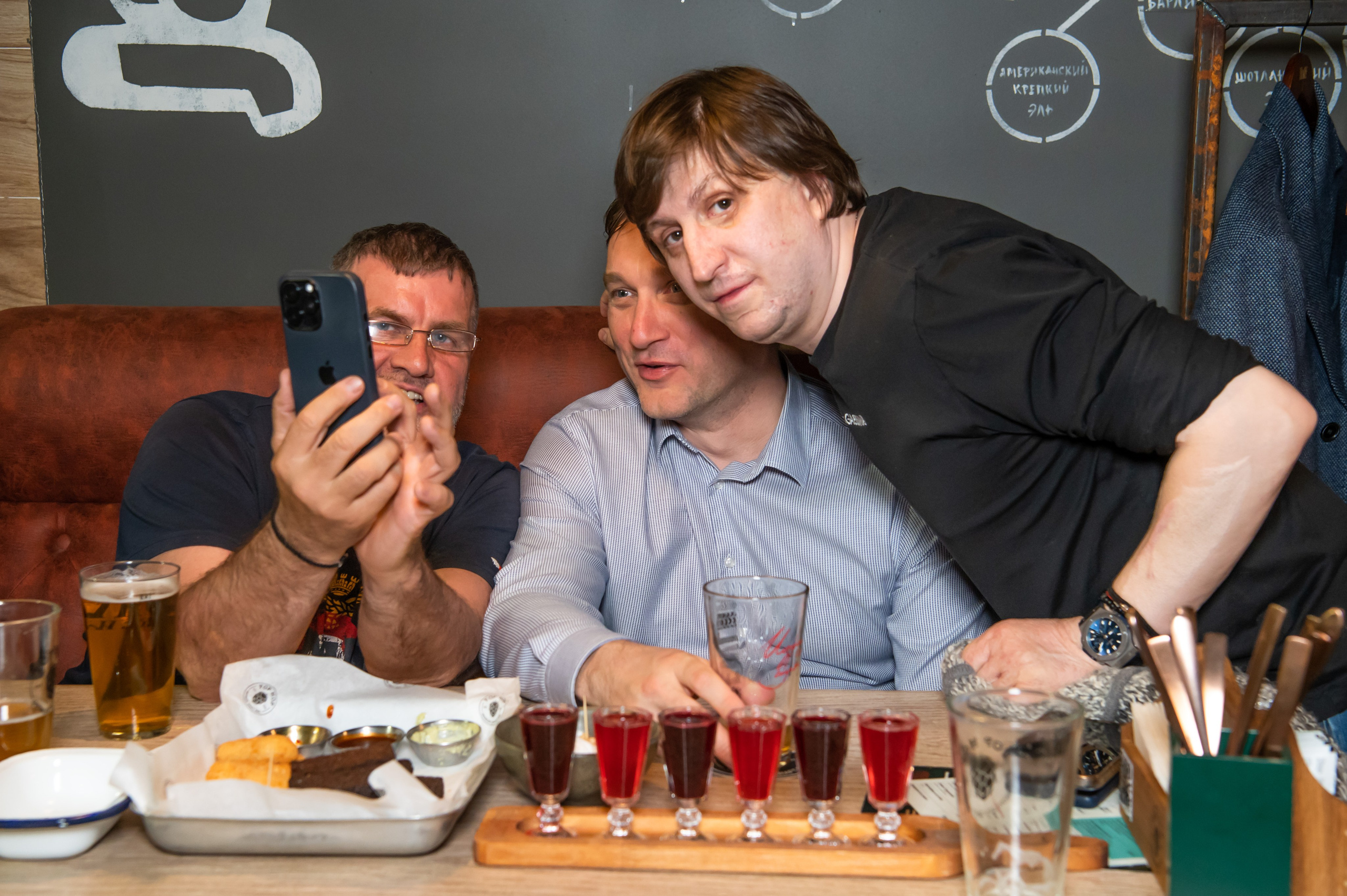 БАР -TOP HOP. Репортажный и семейный фотограф в Тюмени Владислав Шадиков