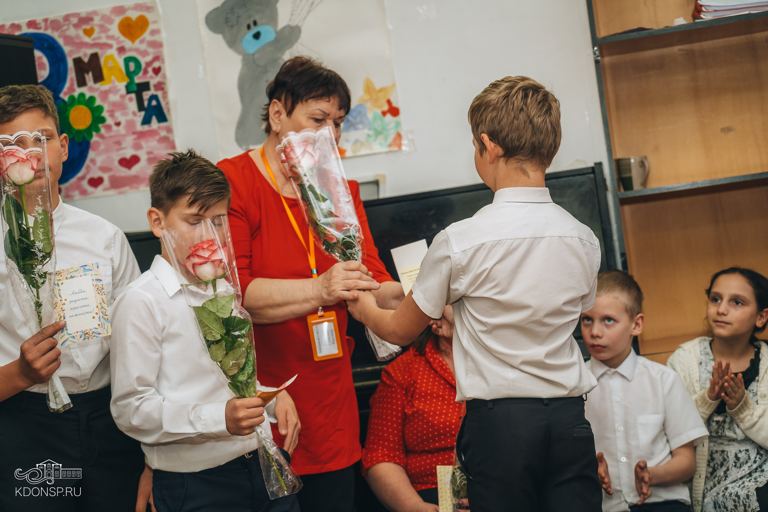 В преддверии праздника весны. Новотитаровский Дом культуры