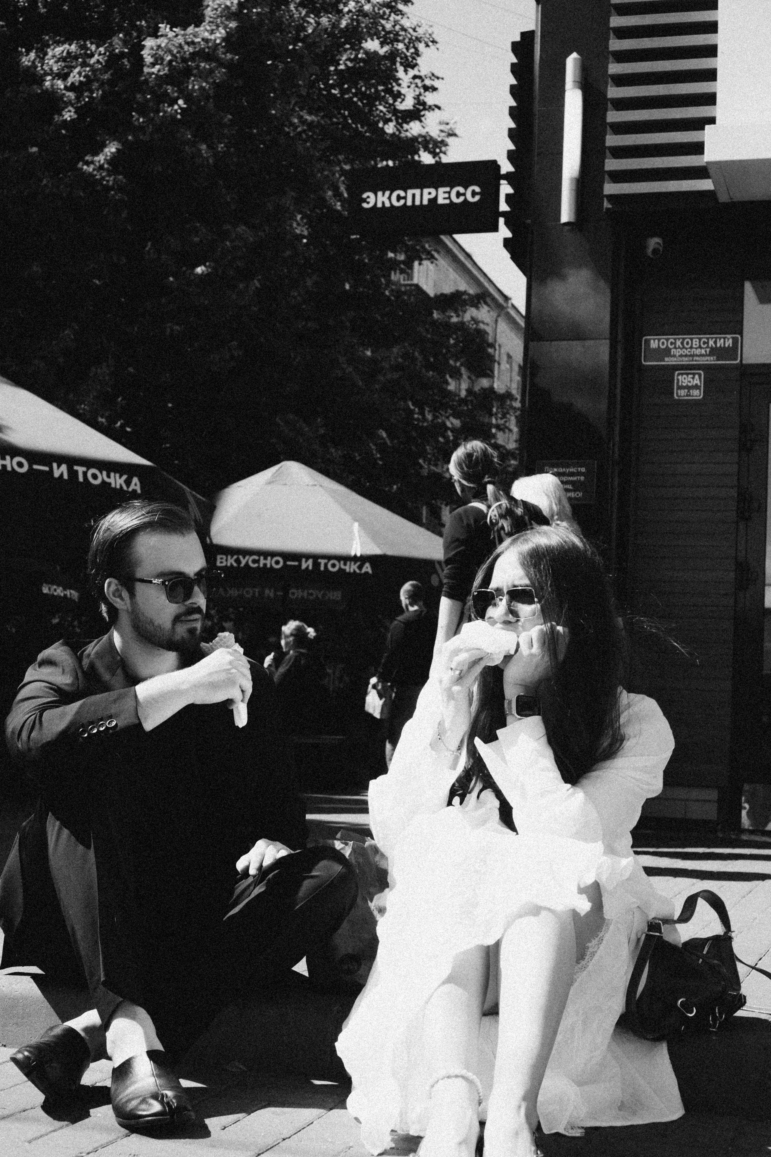 СВАДЕБНАЯ СЬЕМКА В ПАРКЕ ПОБЕДЫ И ПРОГУЛКА ПО МОСКОВСКОМУ ПРОСПЕКТУ. Профессиональный фотограф, Санкт-Петербург — Виктория Богомолова