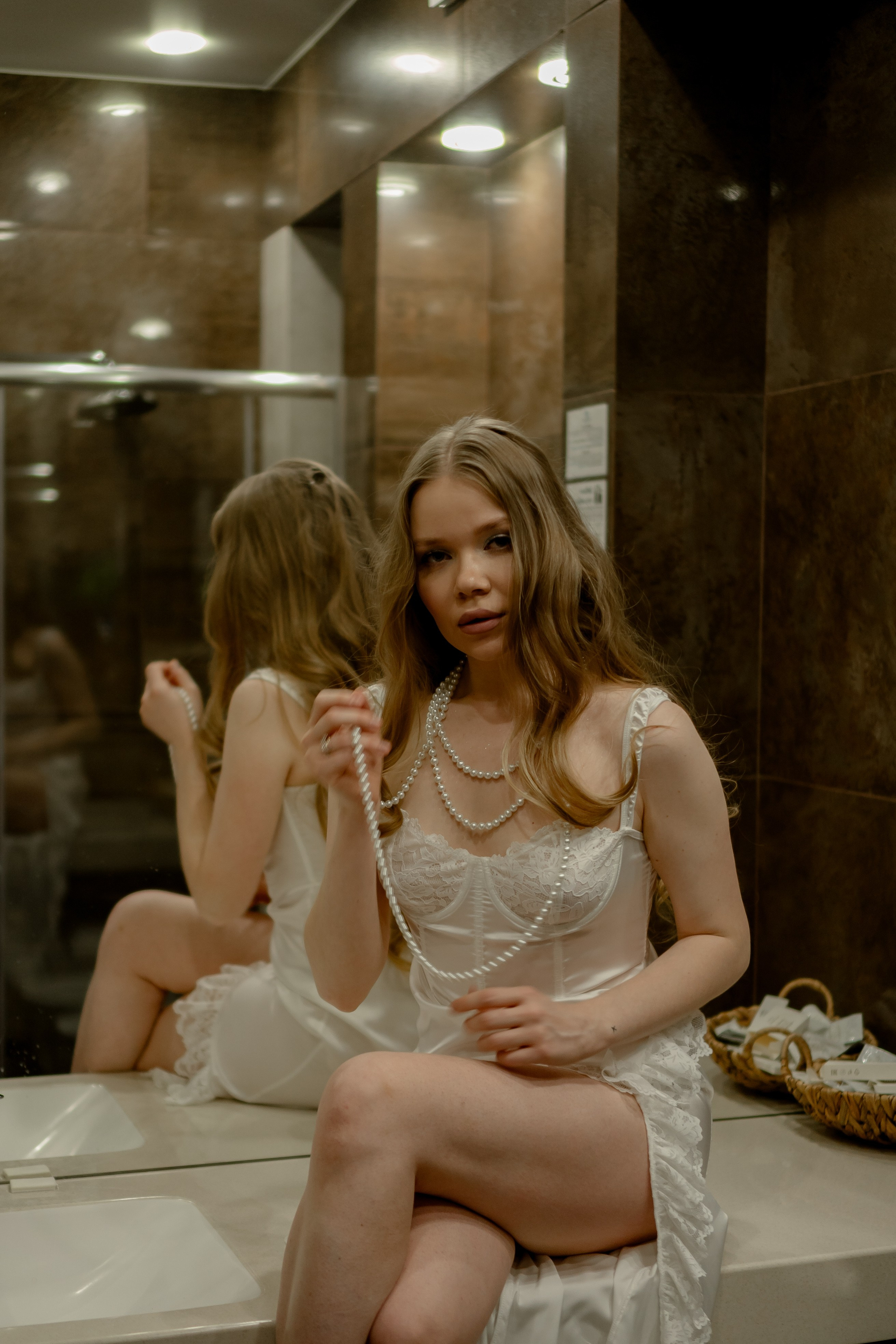 СВАДЕБНАЯ СЬЕМКА СБОРОВ В ОТЕЛЕ И ВЫЕЗД НА ЦЕРЕМОНИЮ (СНЯТО В СИБИРЕ В НИЖНЕВАРТОВСКЕ). Профессиональный фотограф, Санкт-Петербург — Виктория Богомолова