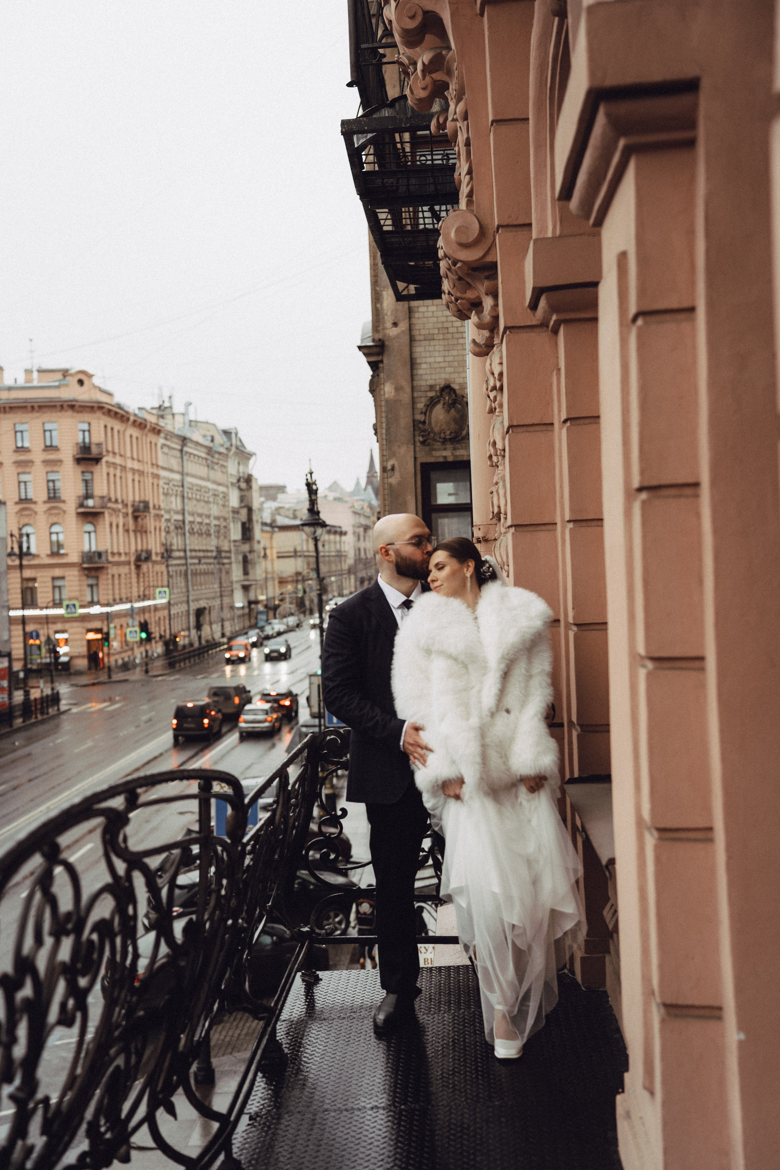 СВАДЕБНАЯ СЬЕМКА ВО ВТОРОМ ДВОРЦЕ (ДЕКАБРЬ) ТАКЖЕ СЬЕМКА В СТУДИИ НА ЧЕРНЫШЕВСКОЙ. Профессиональный фотограф, Санкт-Петербург — Виктория Богомолова