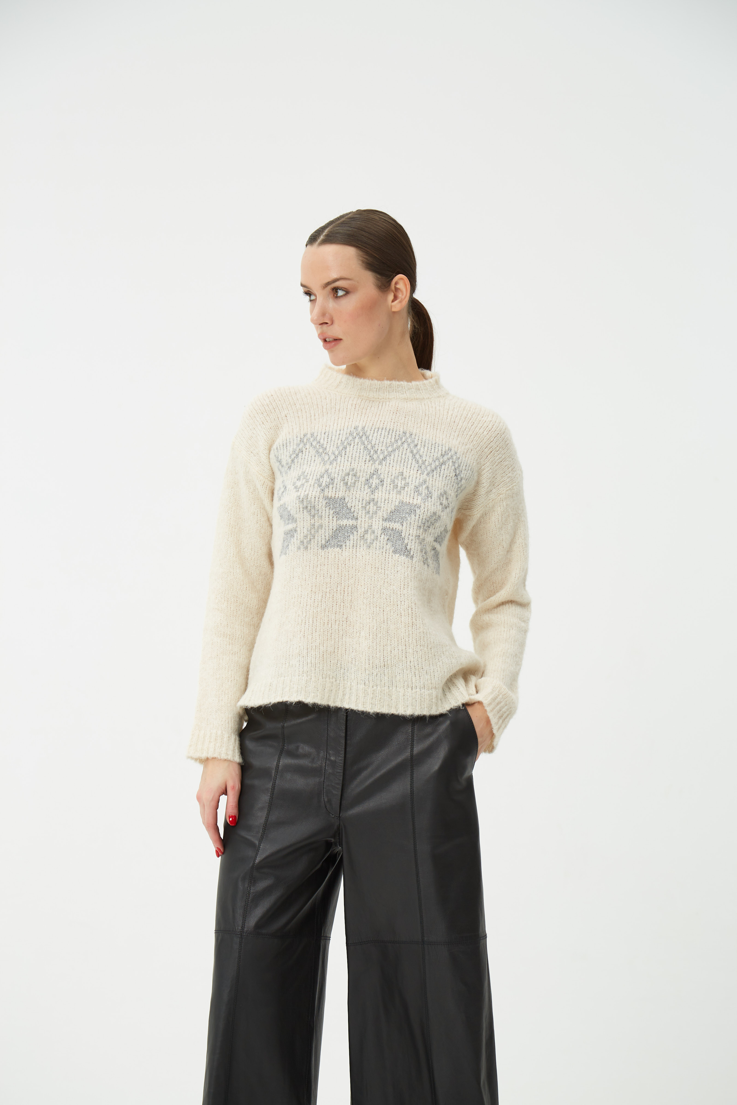 Каталог для Not Only Black. Fashion фотограф в Москве Ксения Чупрунова