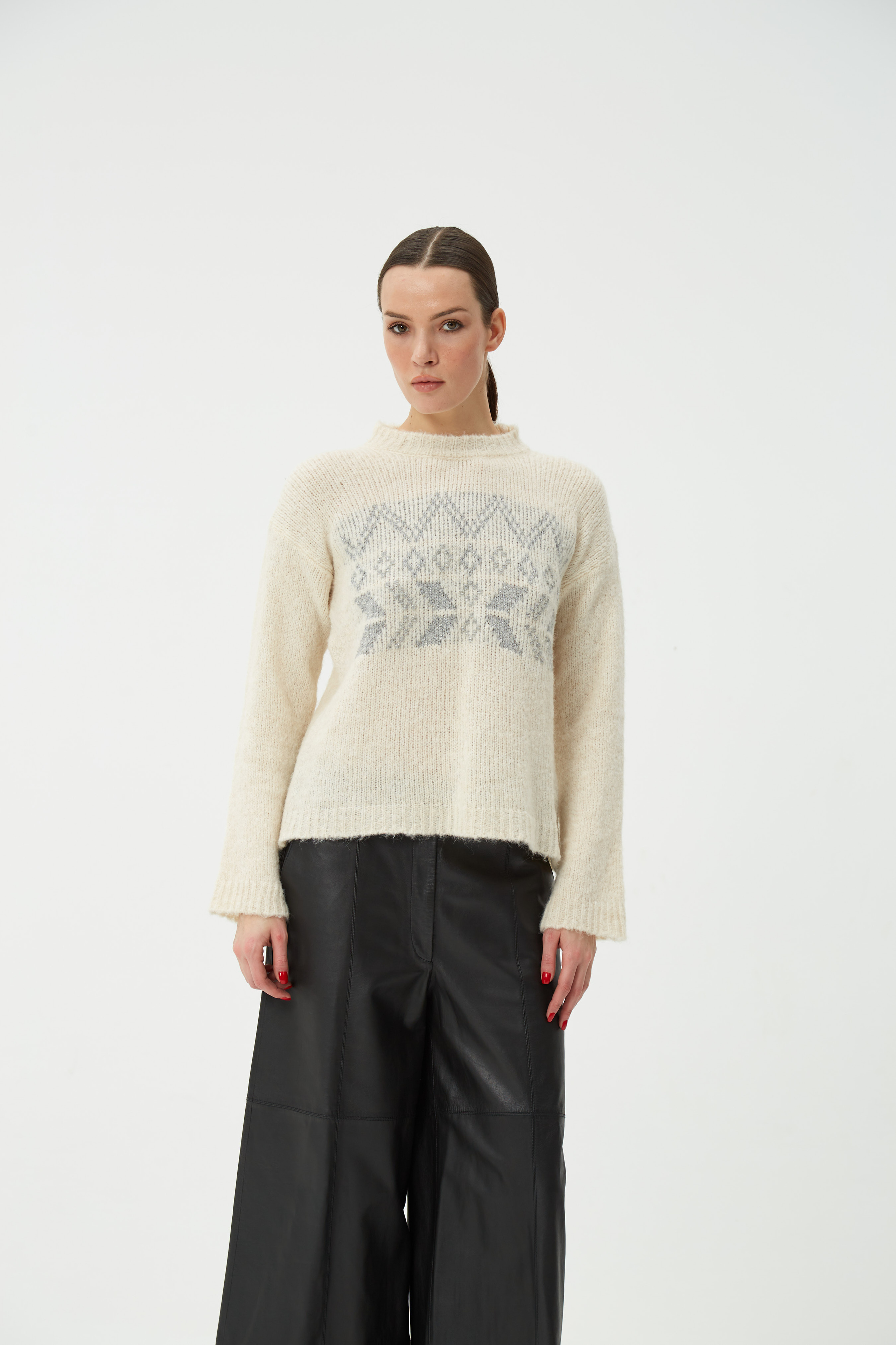 Каталог для Not Only Black. Fashion фотограф в Москве Ксения Чупрунова