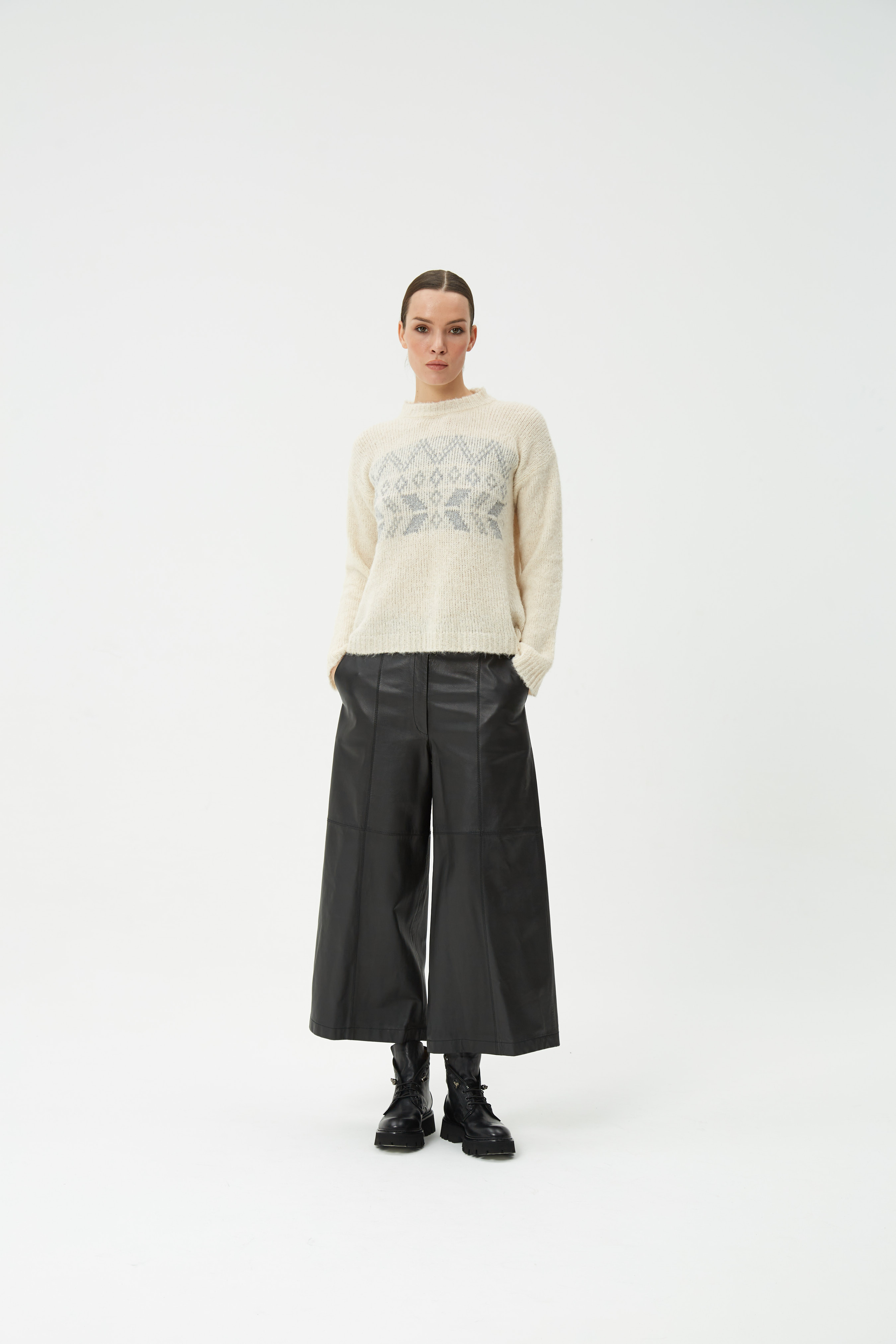 Каталог для Not Only Black. Fashion фотограф в Москве Ксения Чупрунова