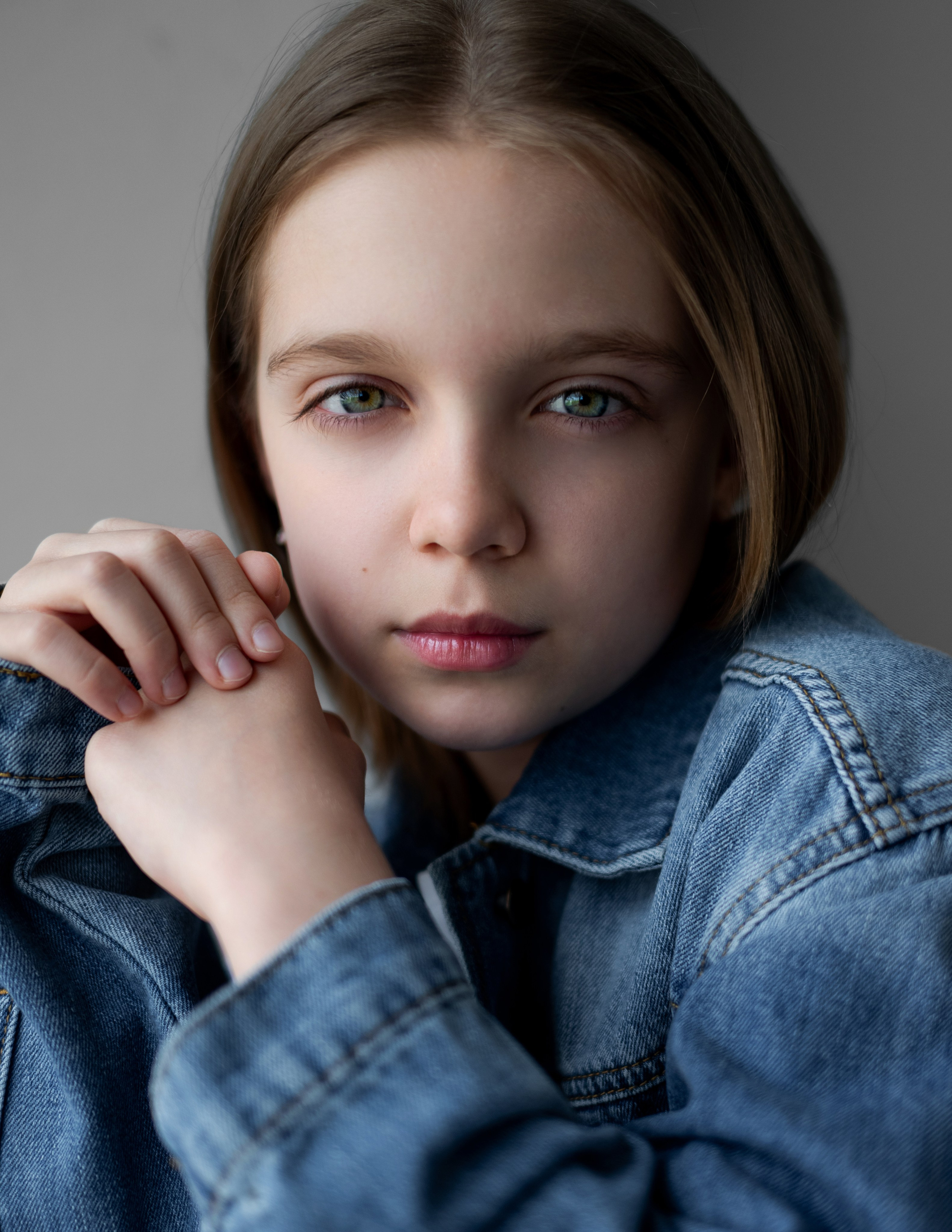 Модельное портфолио. Фотограф Москва Виктория Вишневская актерское / модельное портфолио