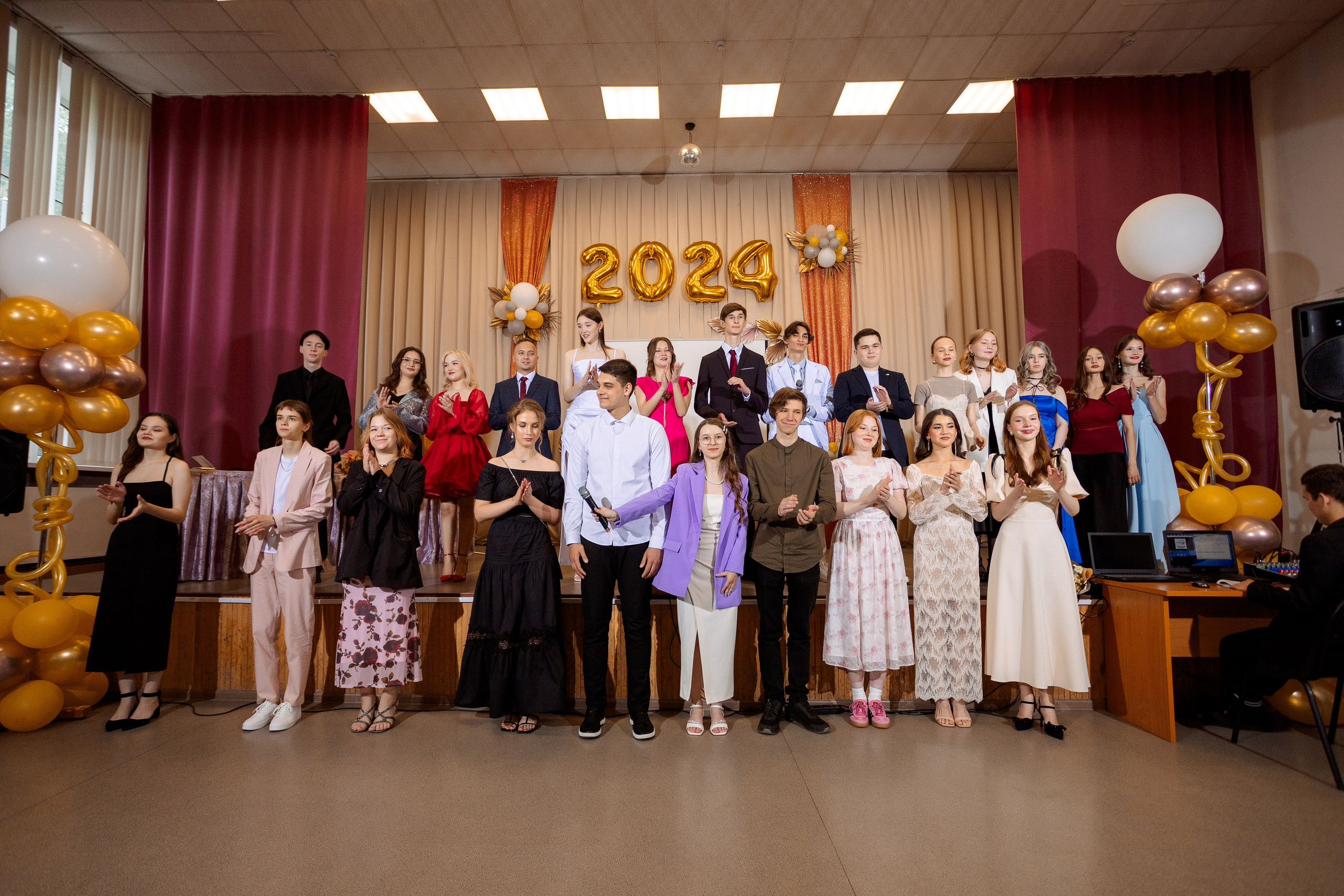 ВРУЧЕНИЕ АТТЕСТАТОВ: Пример. Все фото. Профессиональный фотограф в Ижевске Леша Петров