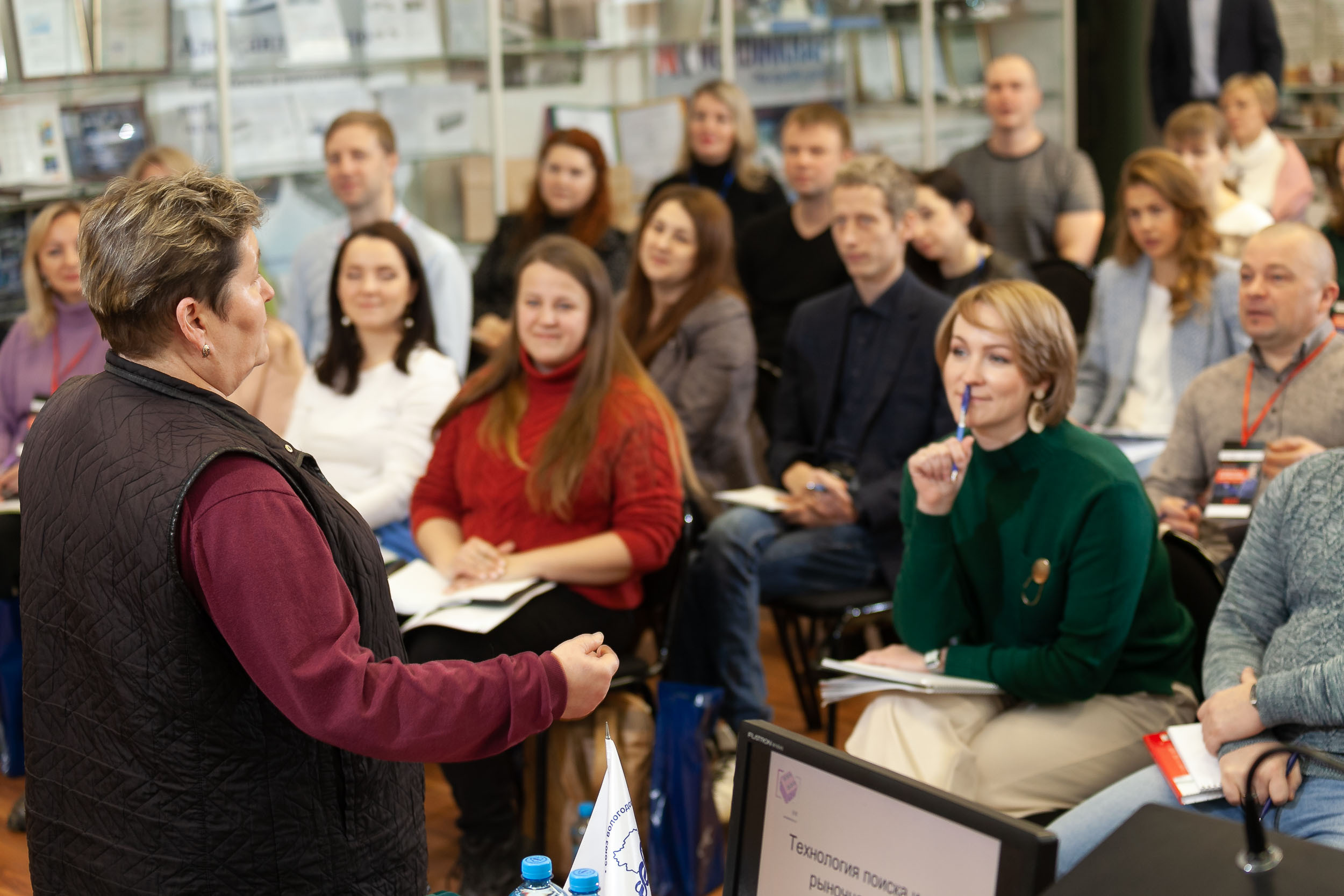 Standup — тренинг «Как продвигаться, когда все инструменты сломались?»