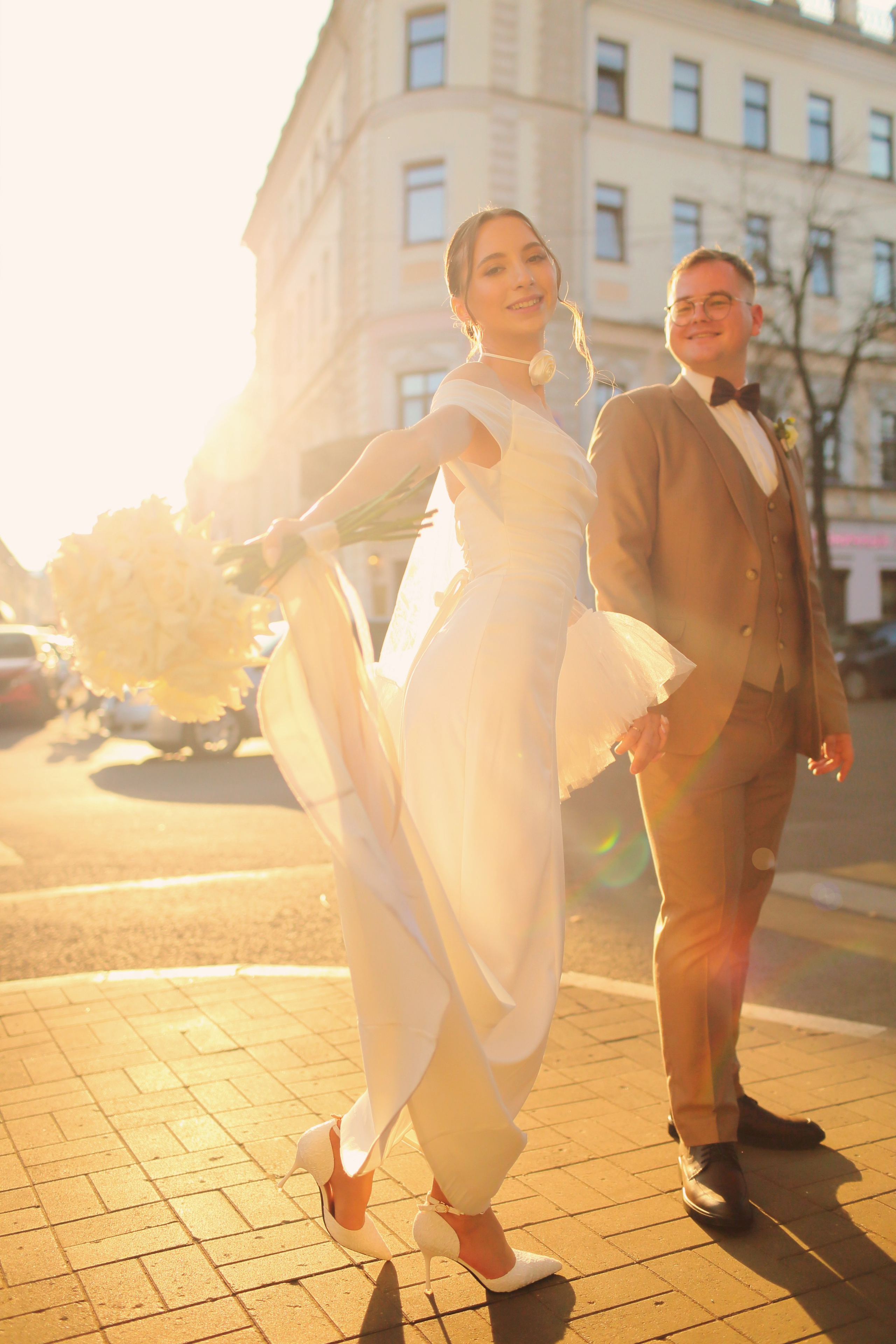 Свадебная осенняя фотосессия Ивана и Лидии в городе. Свадебный и репортажный фотограф в Ярославле и Санкт-Петербурге Роман Микрюков