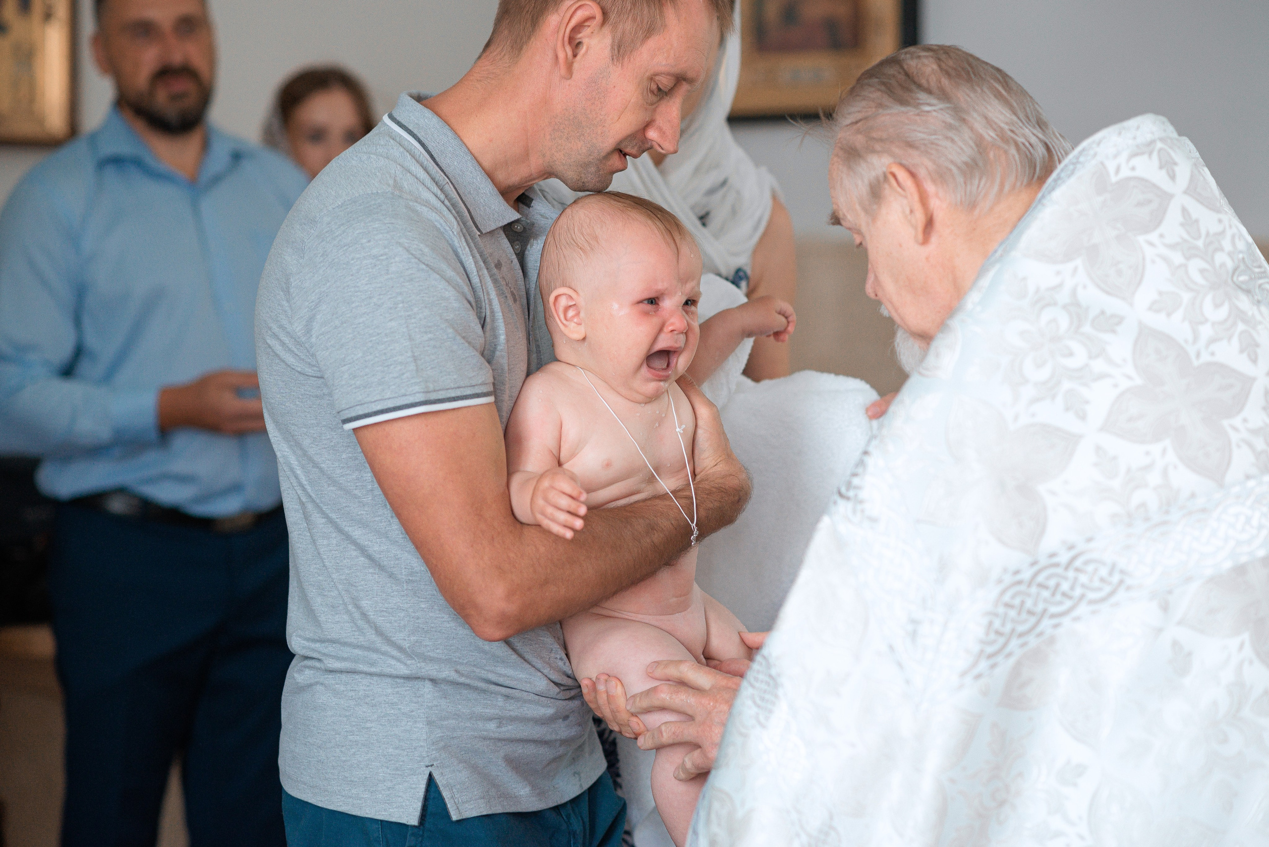 Крещение Марка в хр.Марии Магдалены. Семейный фотограф на выписку из роддома и крещение Минск Настя Гришук