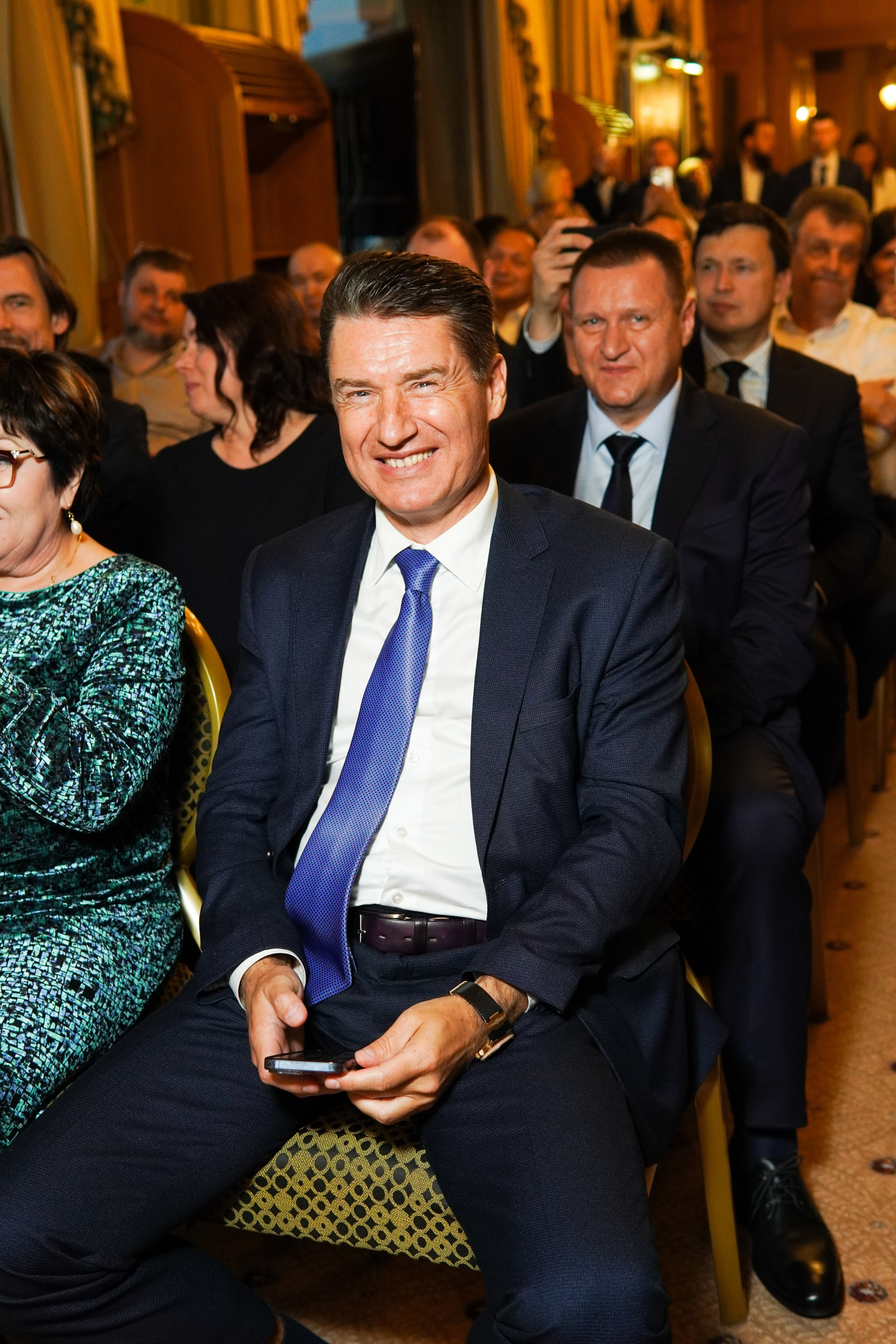 Конференция с М Хазиным. Фото | Видео Контент Мишель Ватаманюк