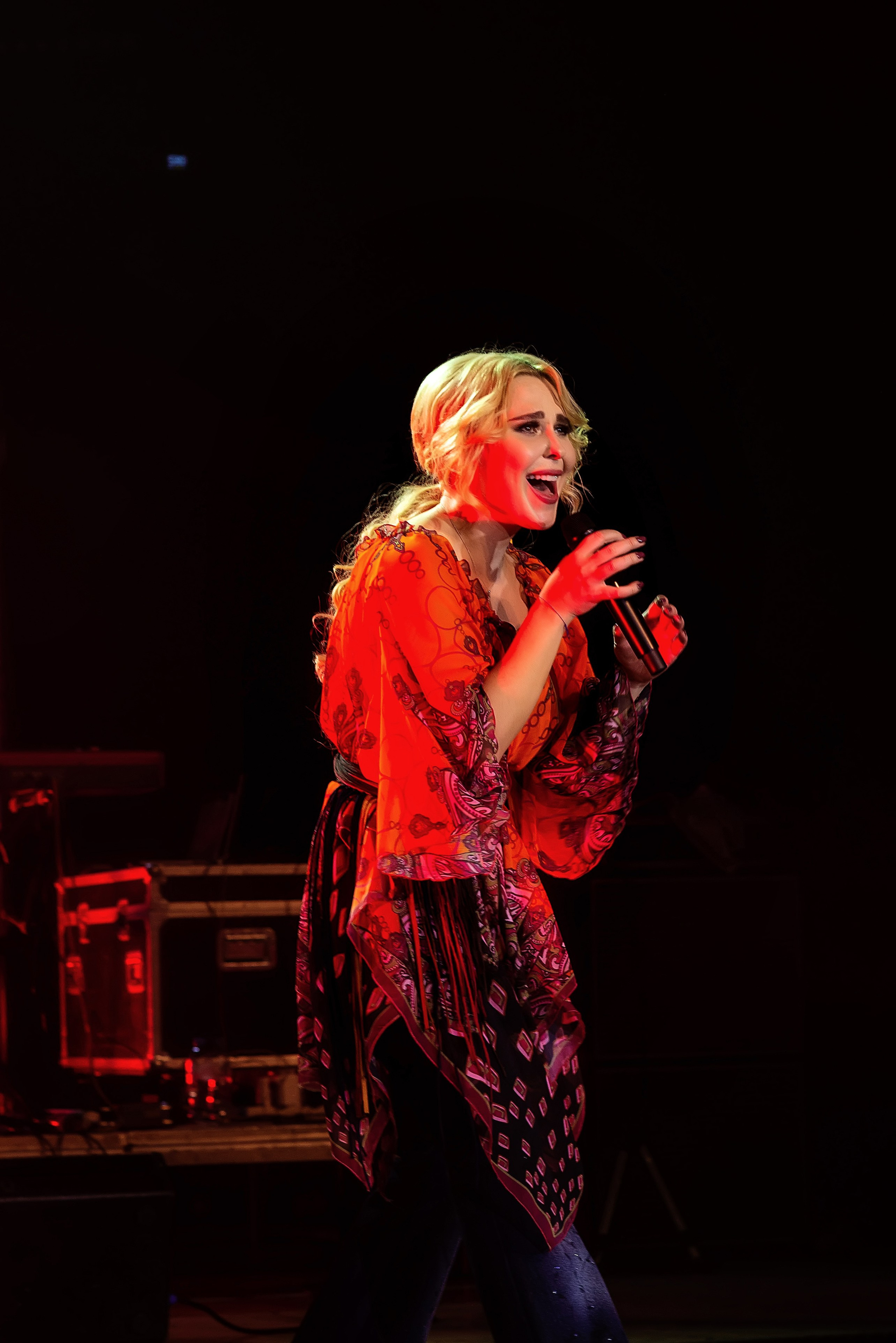 Концерт Пелагеи. Школьный, фэшн фотограф в Тюмени и в России Ирина Королева