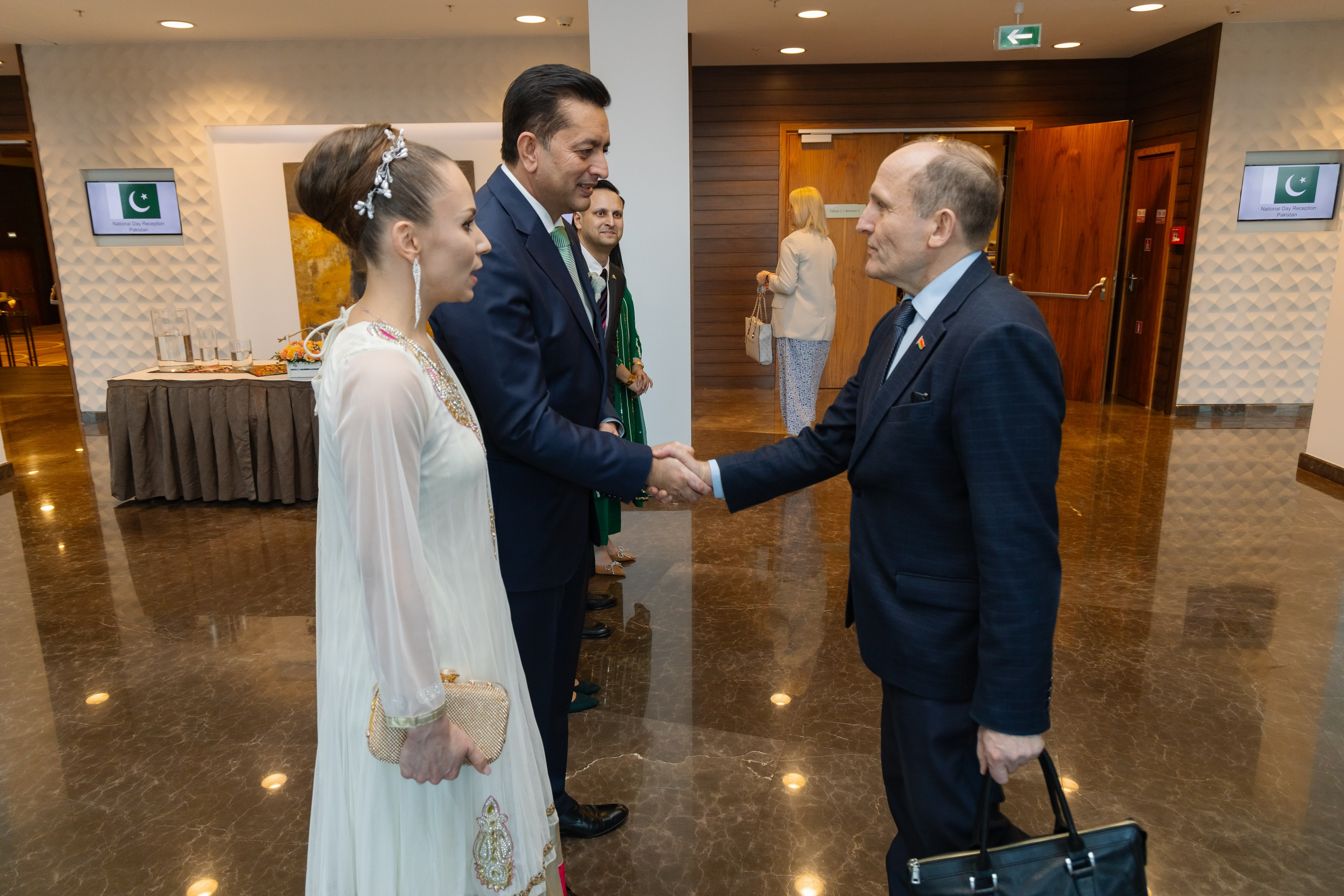Фотосъемка делегации Пакистана в Беларуси в отеле Марриотт. Свадебный фотограф в Минске/Беларуси Сергей Спиридонов