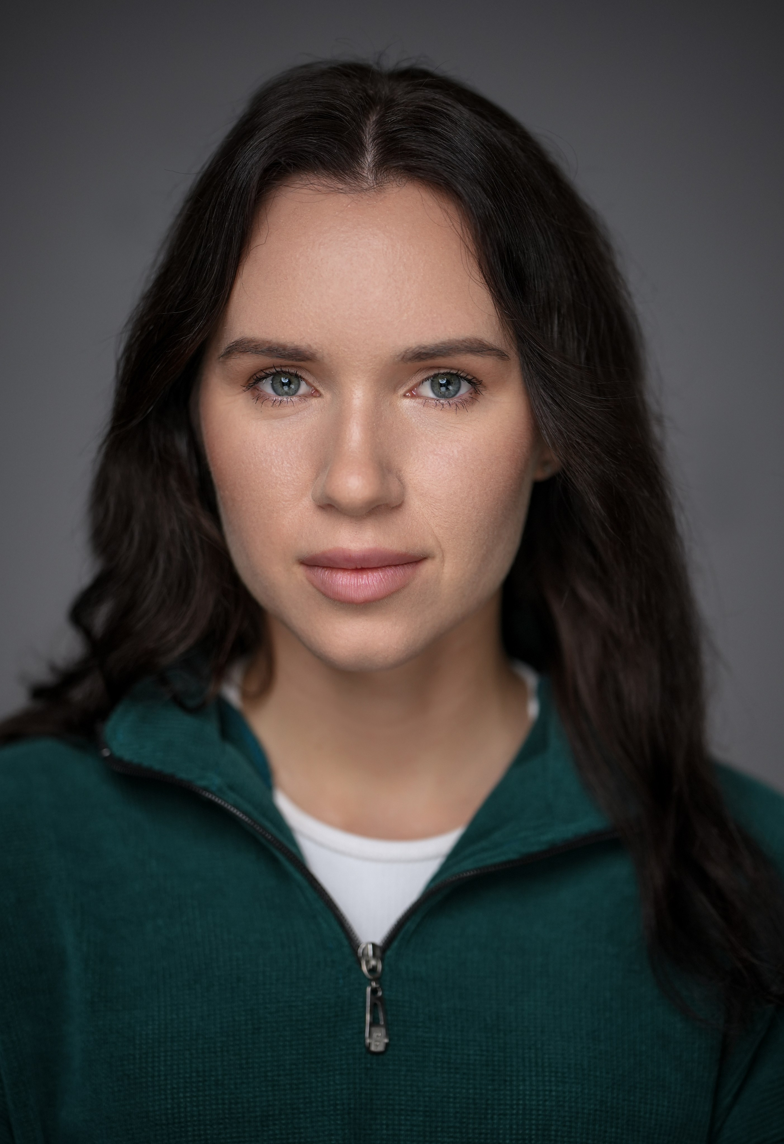 Актриса Александра Кушнарёва. Портретная съемка в Москве, студийный фотограф Игорь Фомин