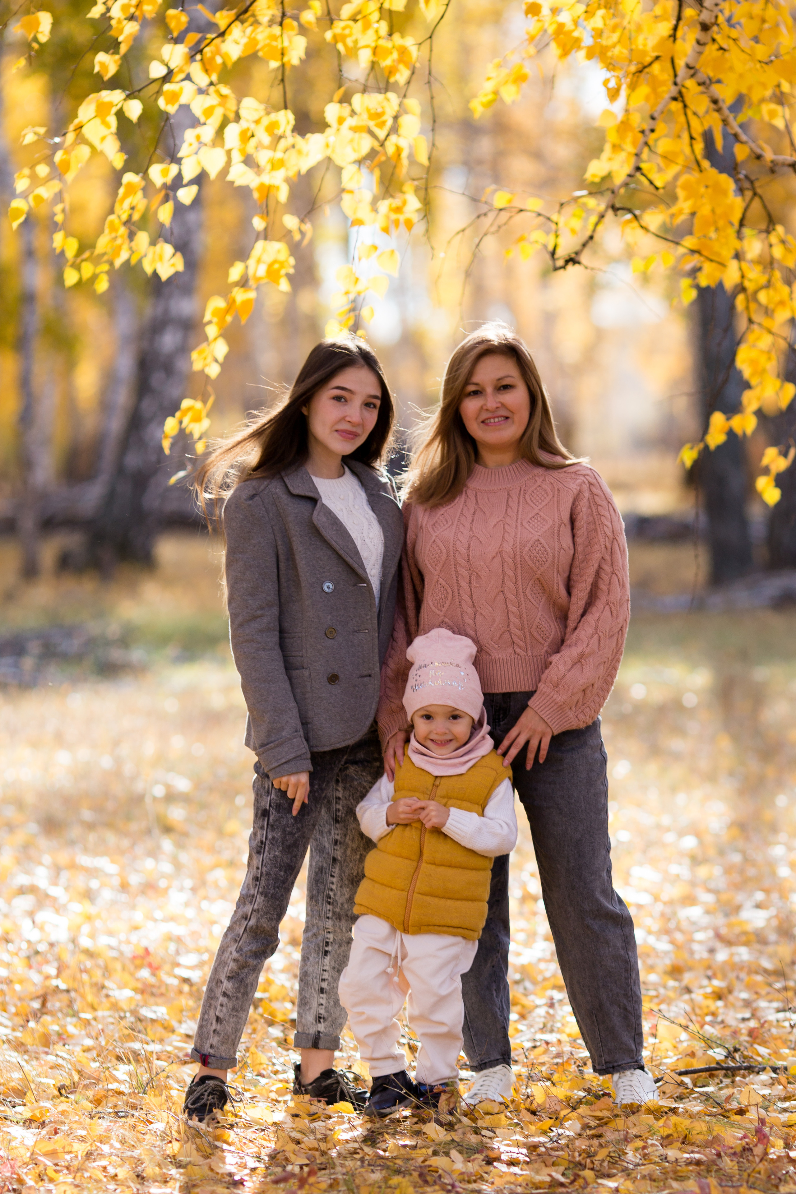 Осенняя для Олеси, Леры и Алисы. Бигильдина Роза фотограф в Челябинске. Выпускные альбомы