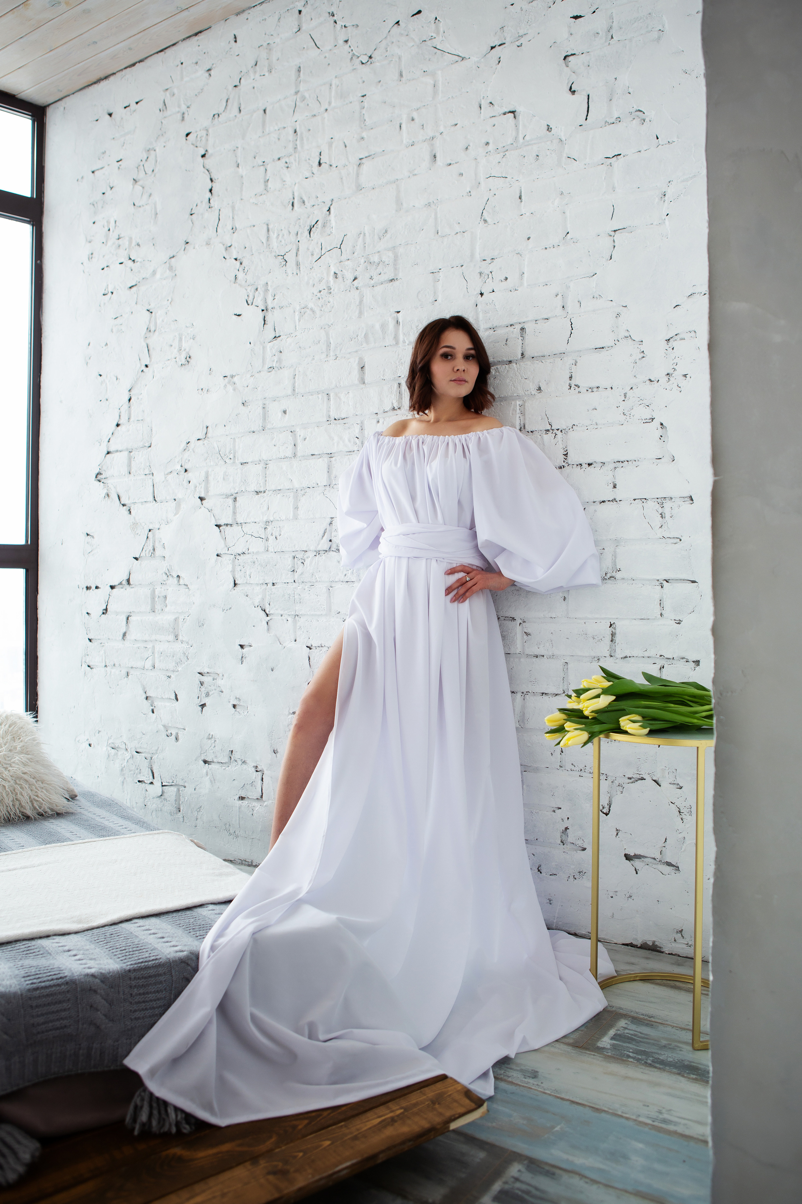 Анжелика и тюльпаны. Бигильдина Роза фотограф в Челябинске. Выпускные альбомы