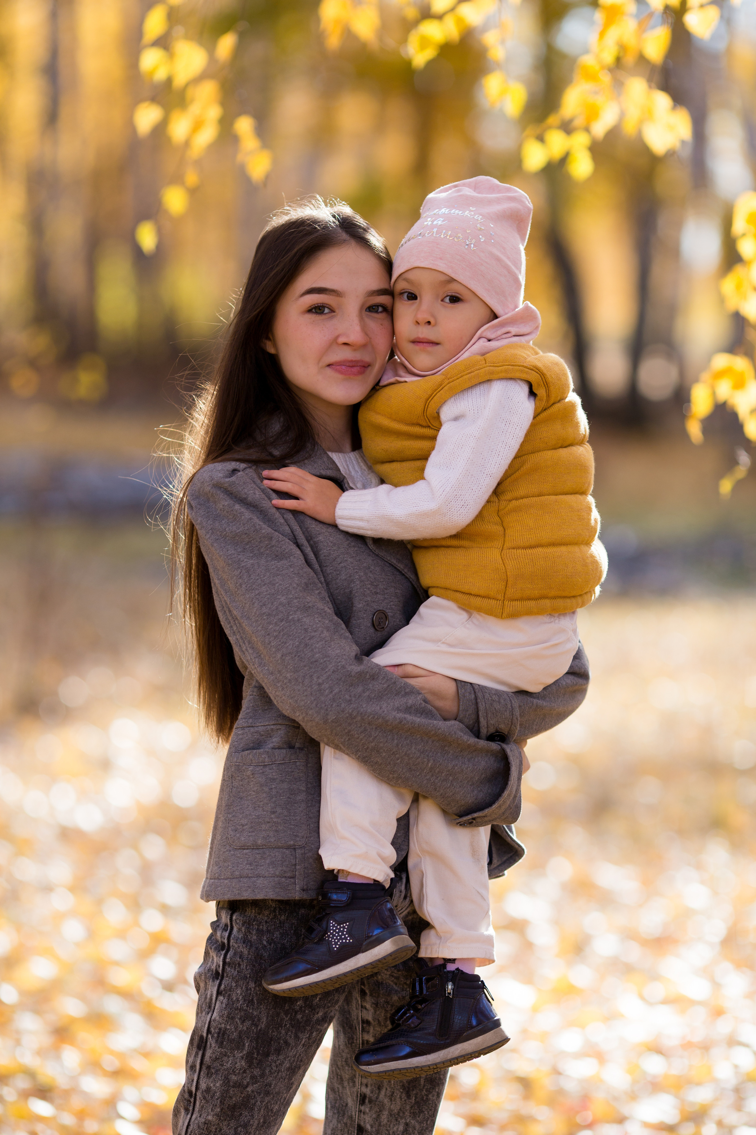 Осенняя для Олеси, Леры и Алисы. Бигильдина Роза фотограф в Челябинске. Выпускные альбомы