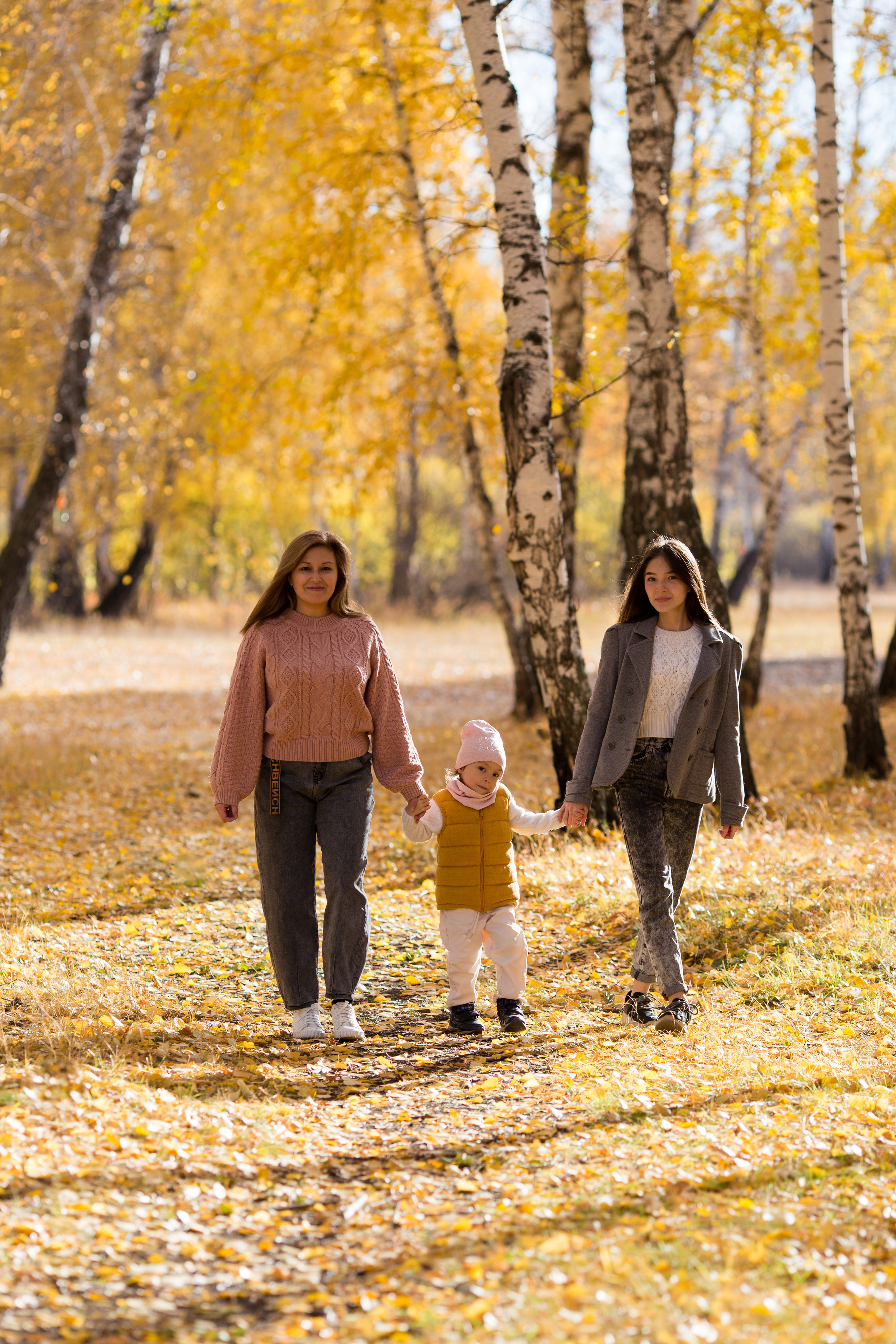 Осенняя для Олеси, Леры и Алисы. Бигильдина Роза фотограф в Челябинске. Выпускные альбомы