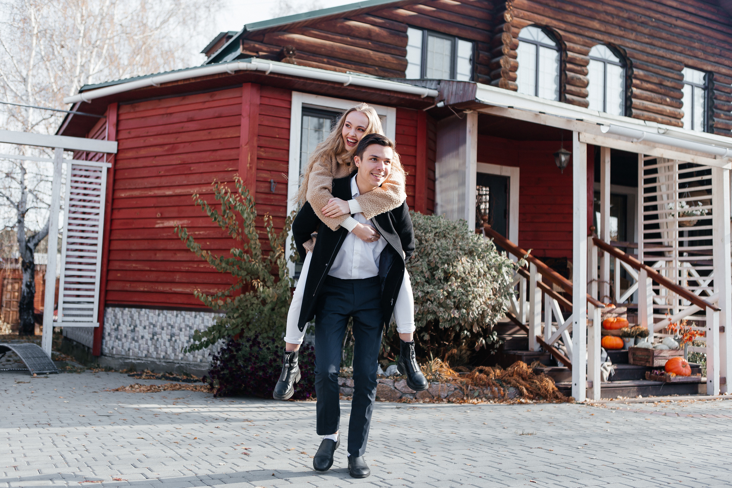 Осенняя Lovestory. Бигильдина Роза фотограф в Челябинске. Выпускные альбомы